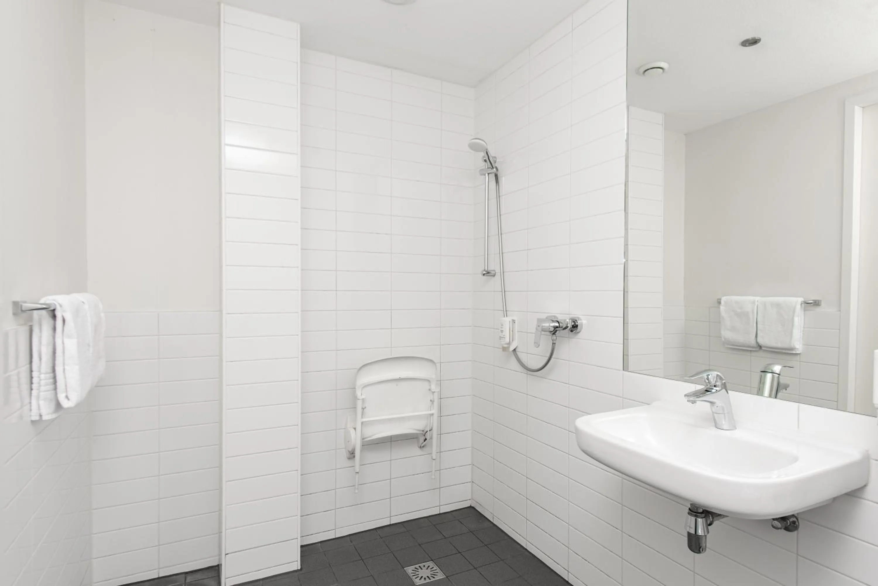 Bathroom in easyHotel Amsterdam City Centre South