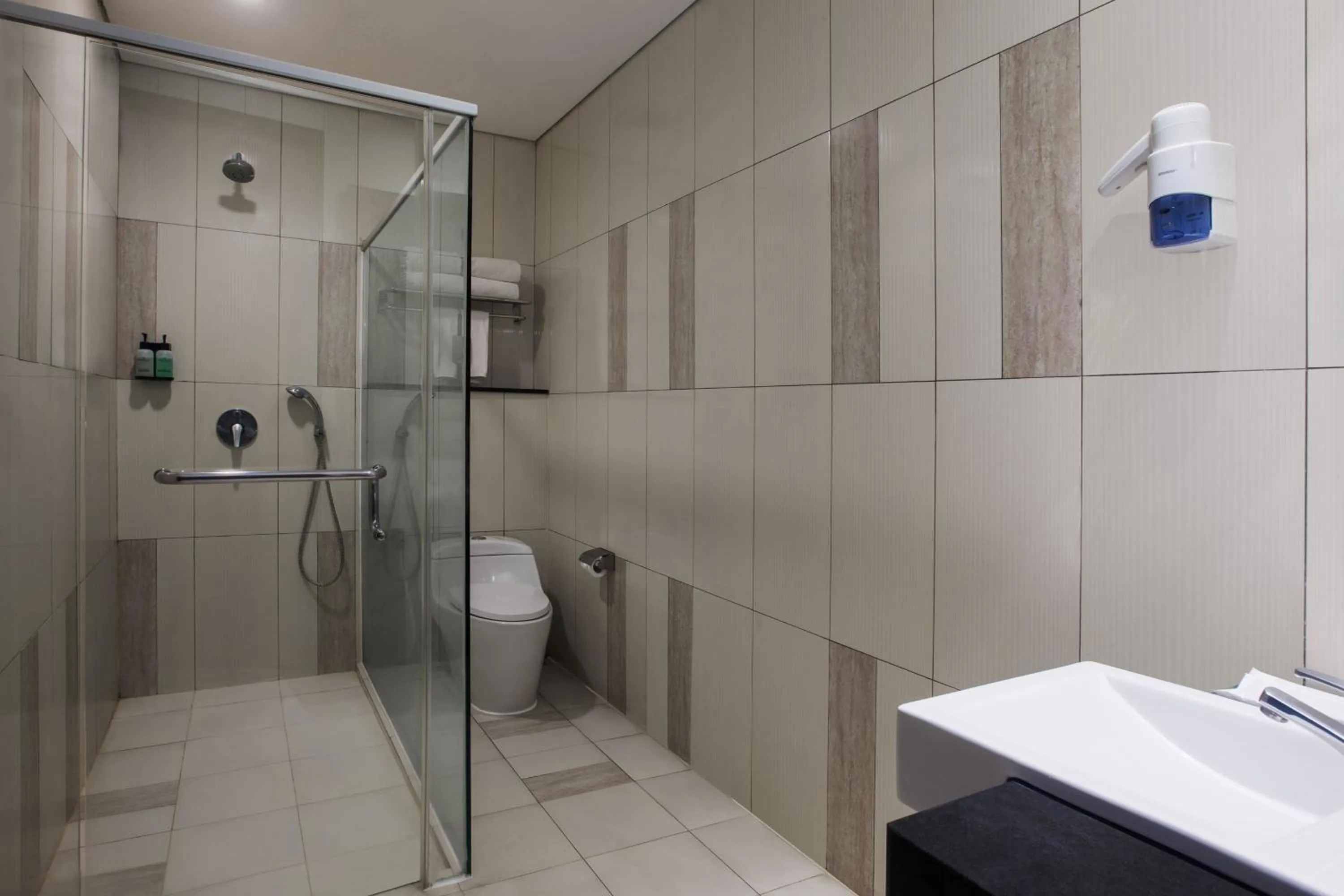 Bathroom in Hotel Santika Tasikmalaya