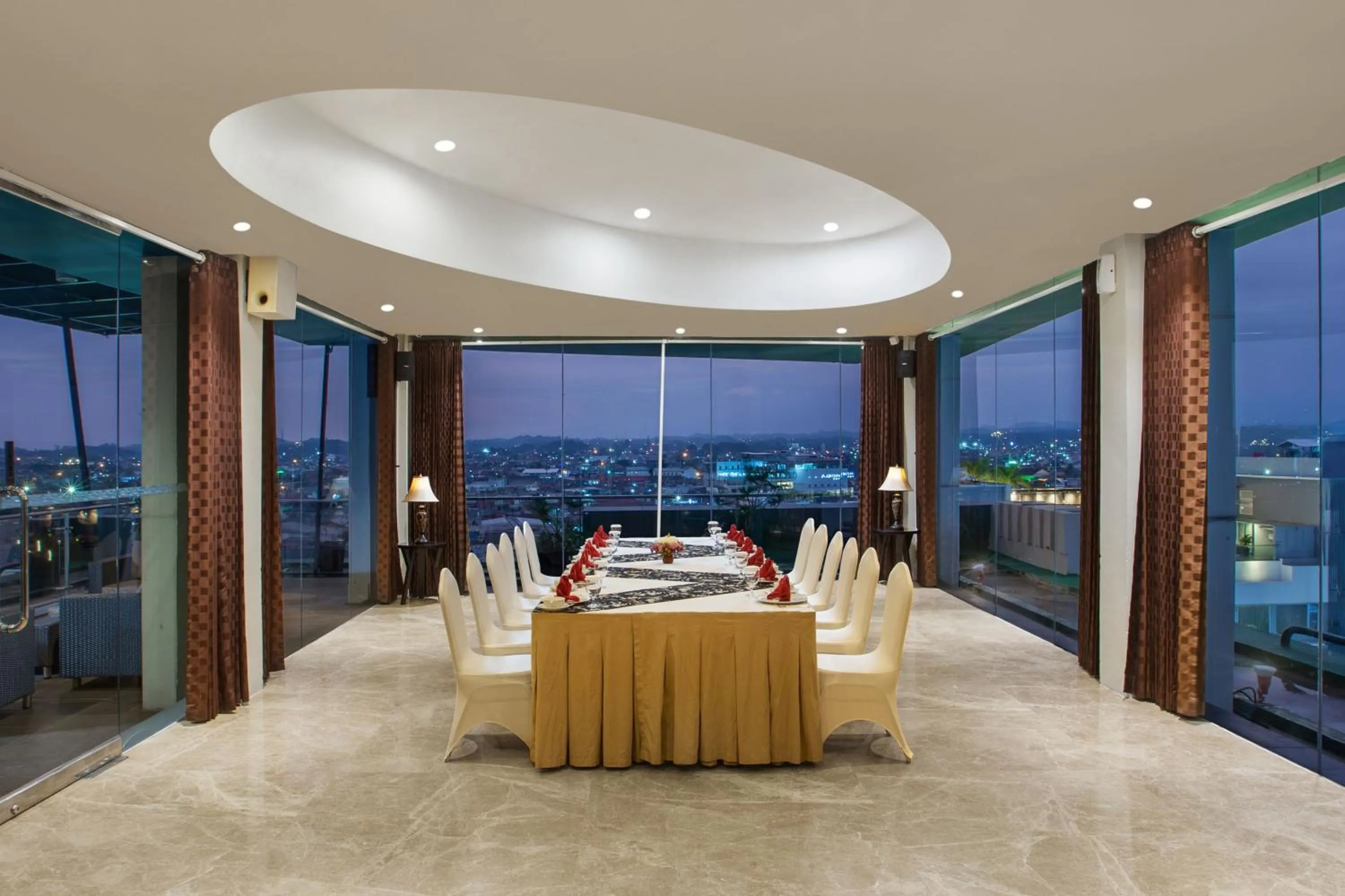 Meeting/conference room in Hotel Santika Tasikmalaya