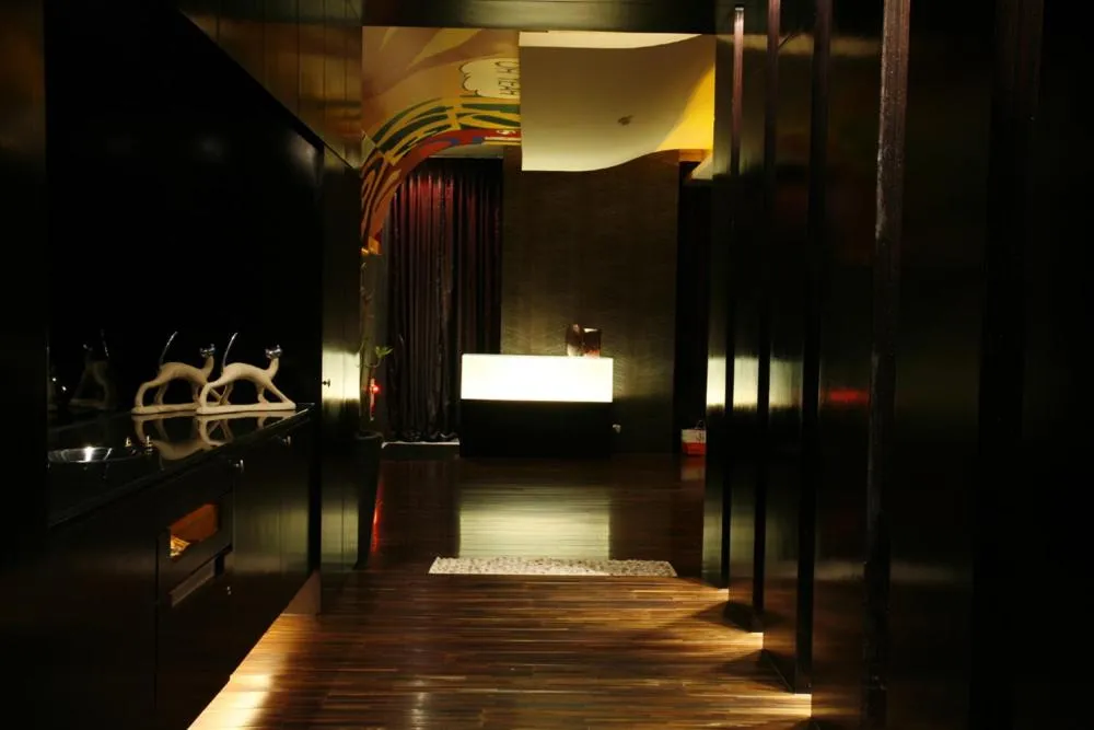 Bathroom in Chateau Boutique Motel