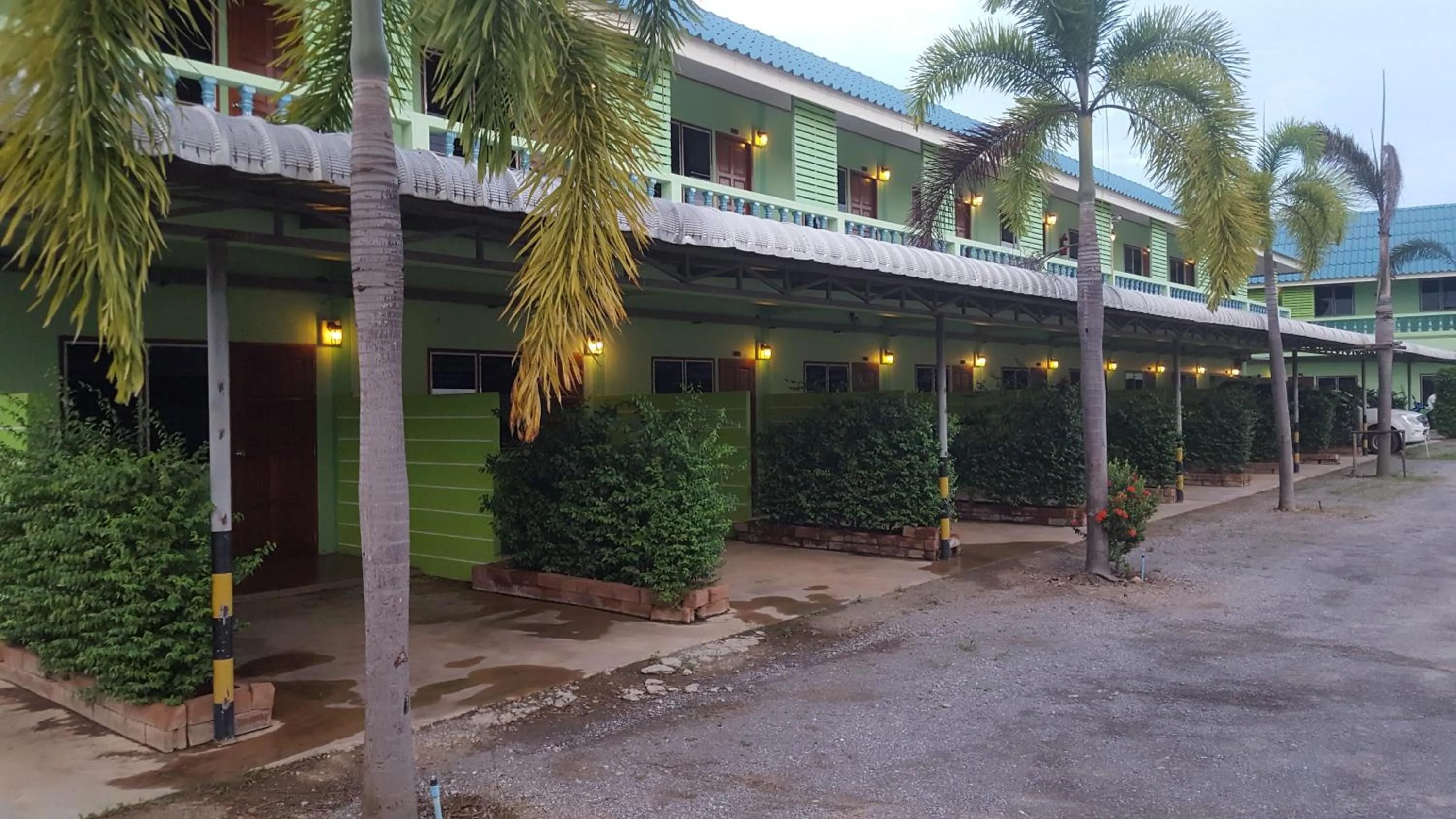 Photo of the whole room in Green View Resort Tha Yang