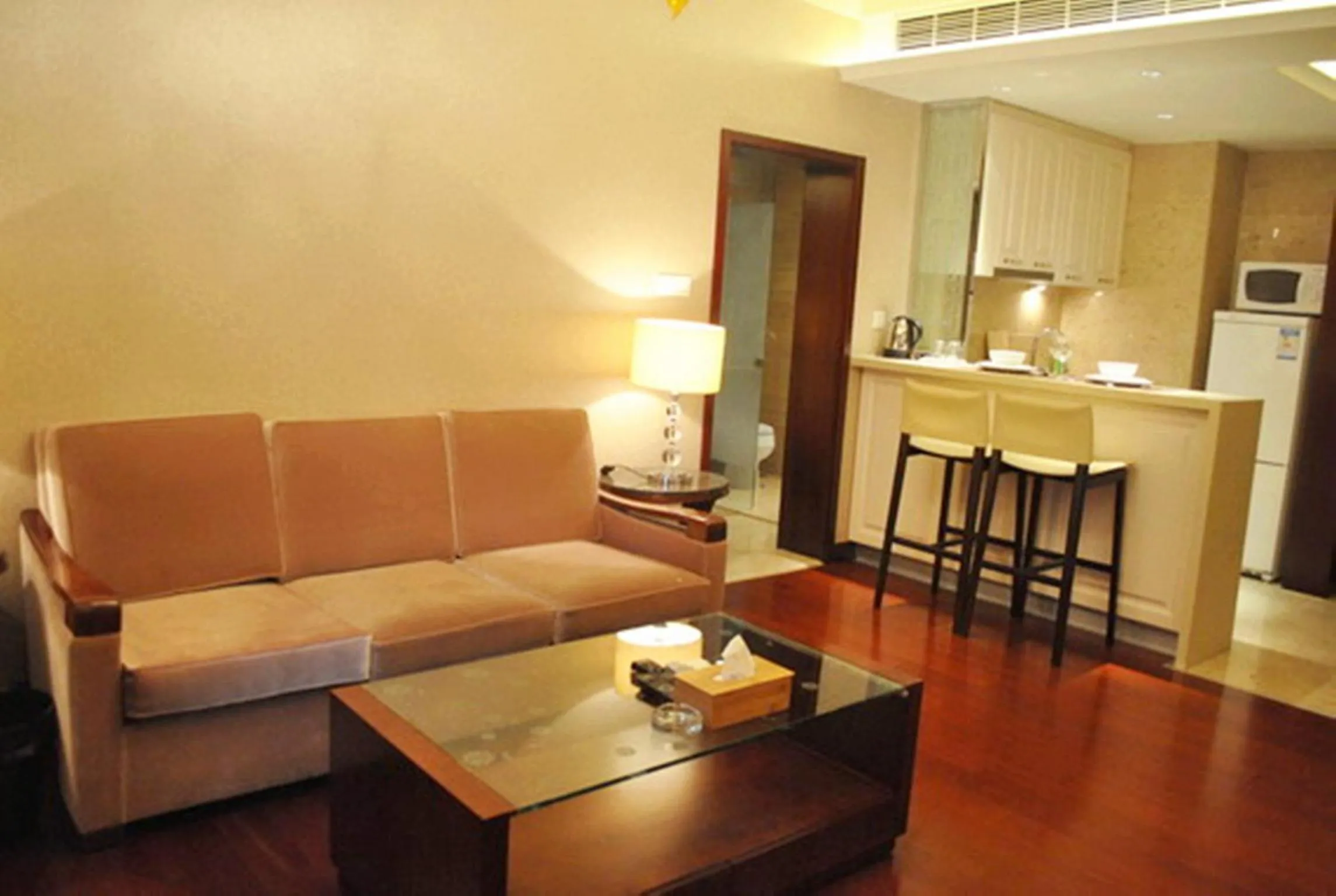 Living room in Ziyuan Service Apartment