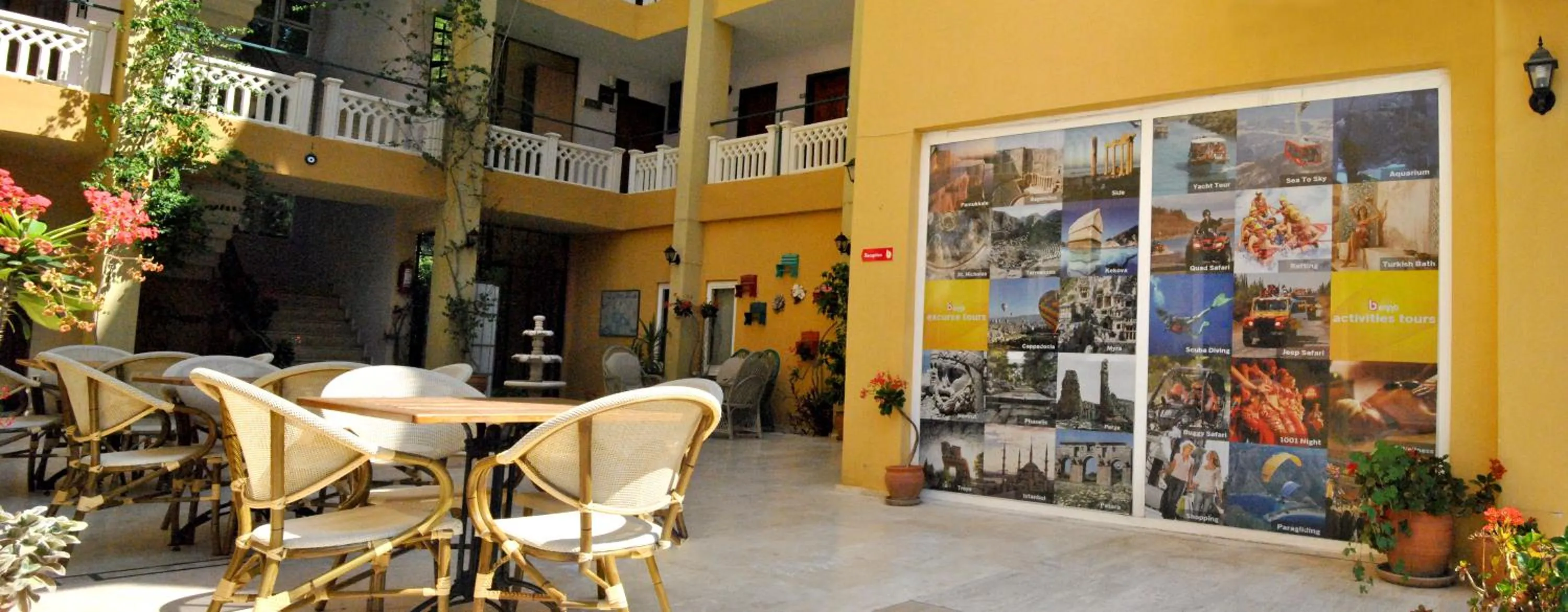 Patio in Benna Hotel