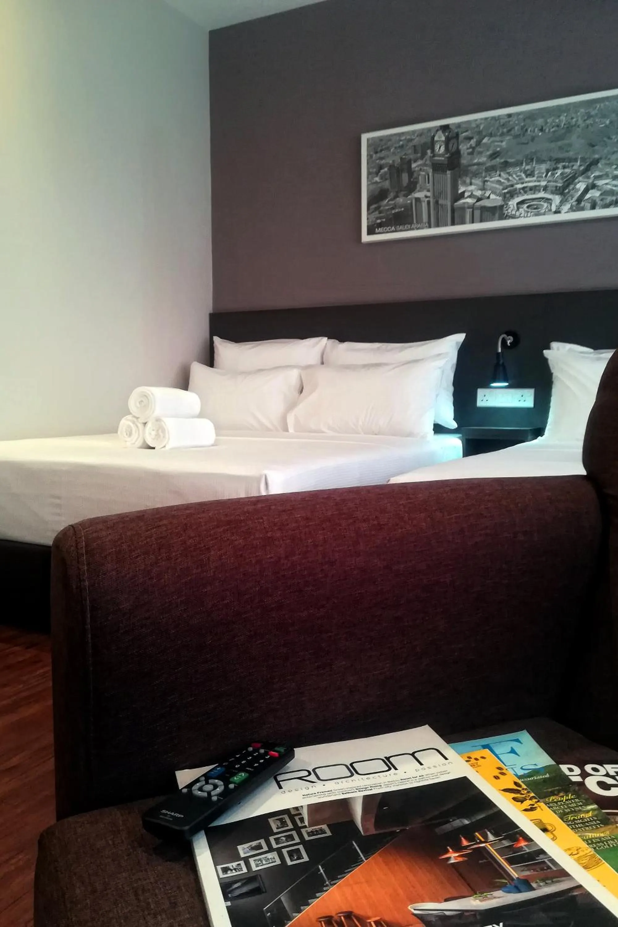 Property building, Bed in The Loft Plaza Hotel