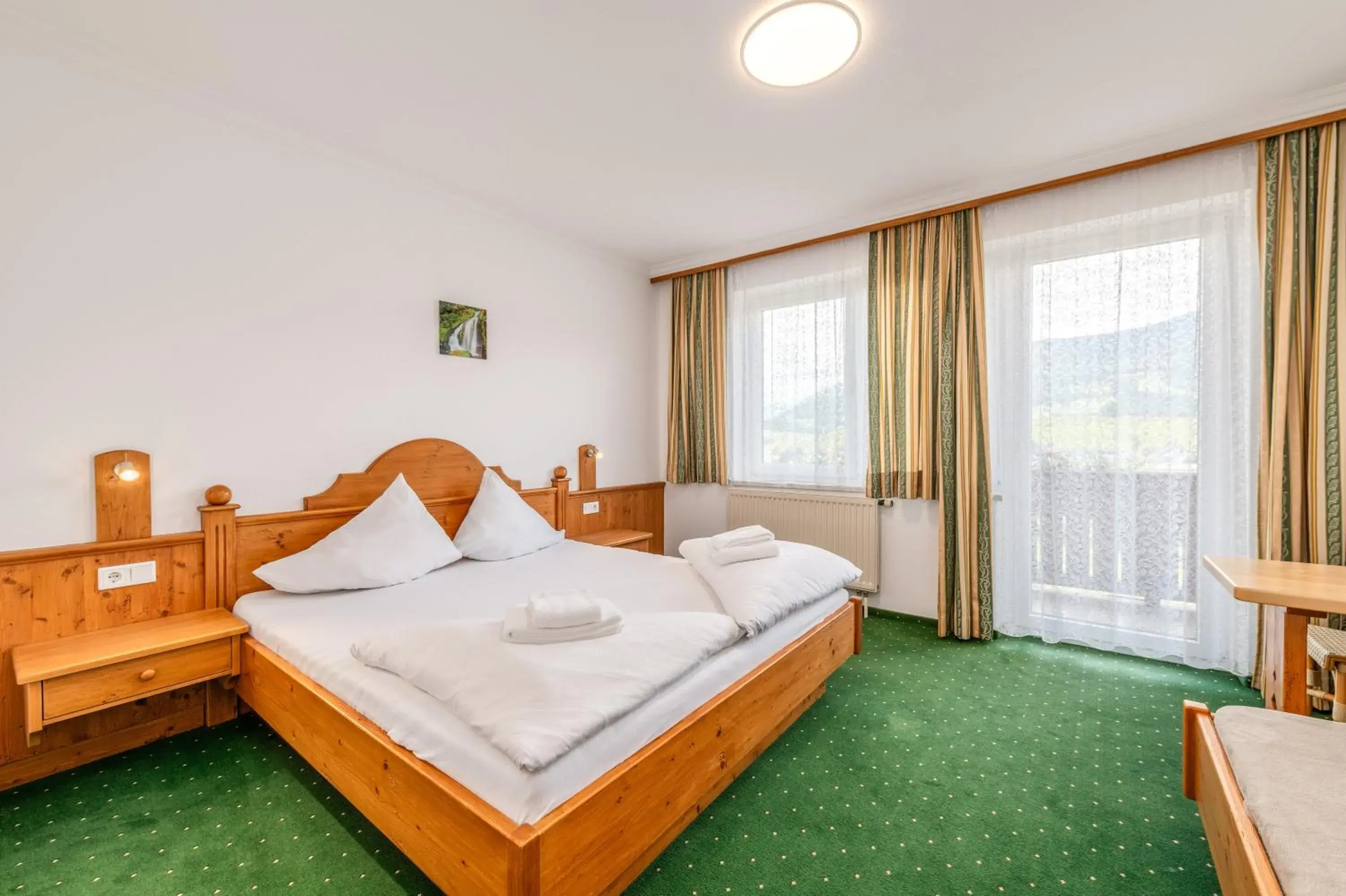 s'Wirtshaus by Alpine Genusswelten s'Wirtshaus by Alpine Genusswelten