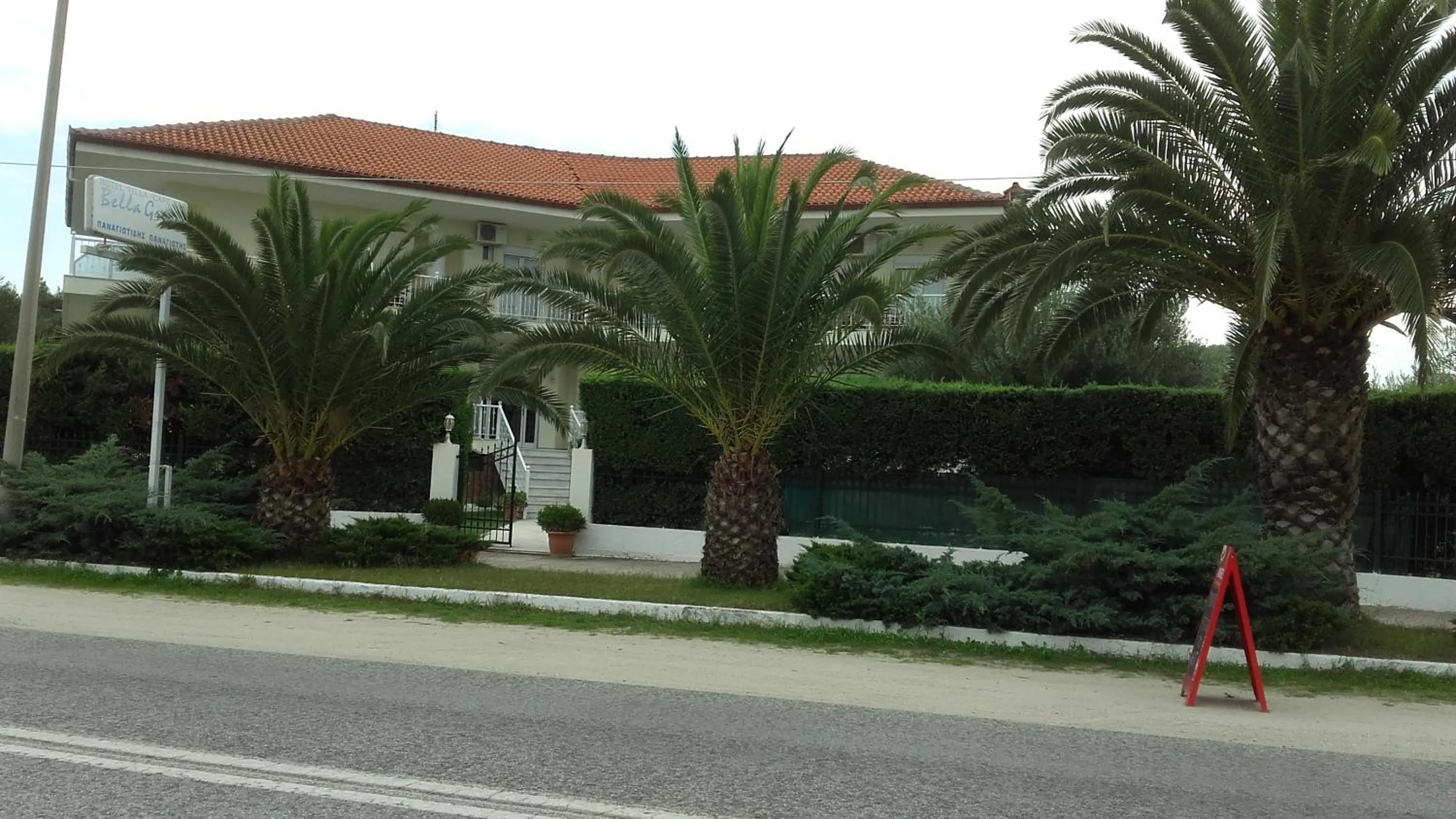 Facade/entrance in Bella Grecia