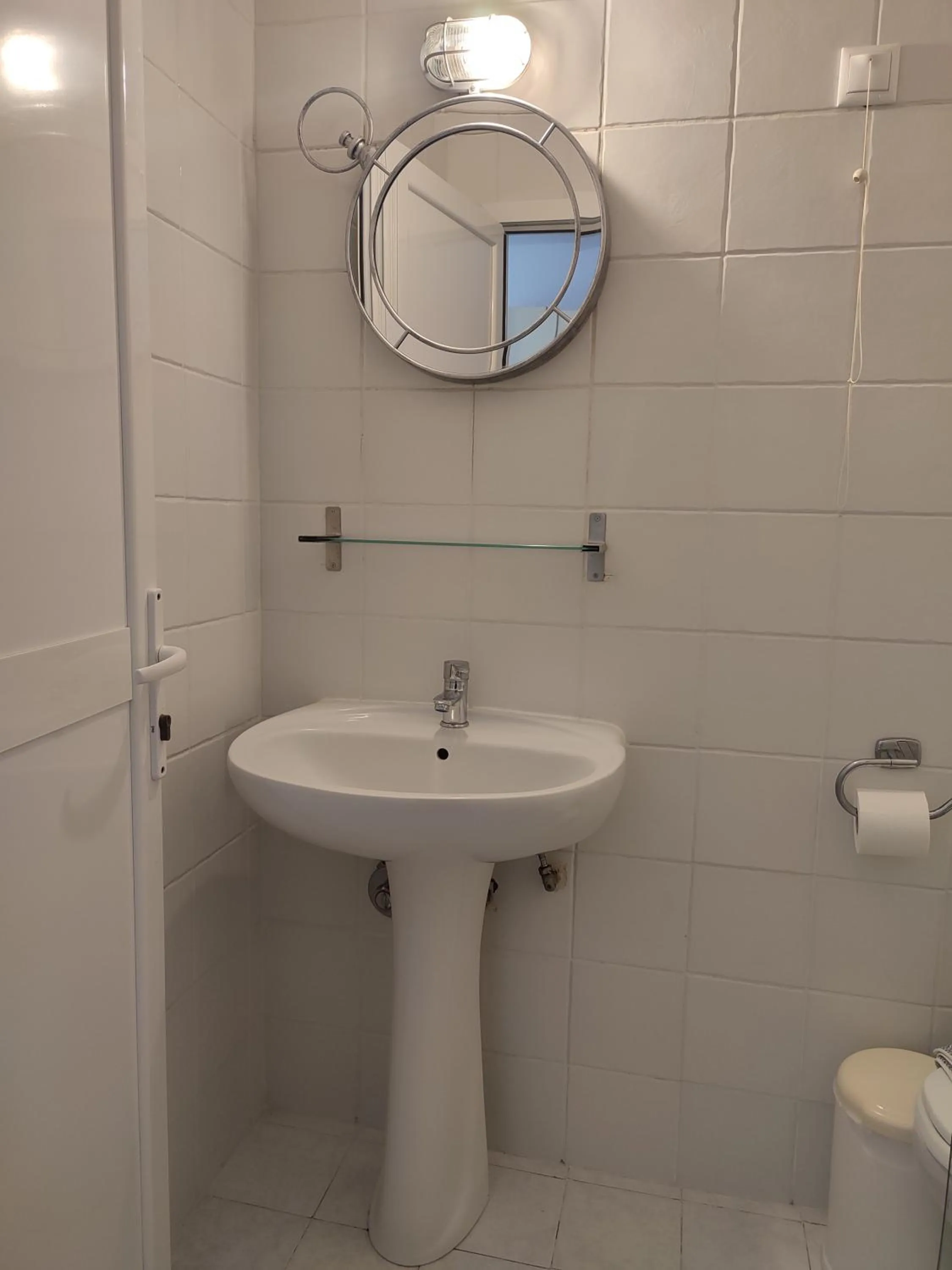 Bathroom in Bella Grecia