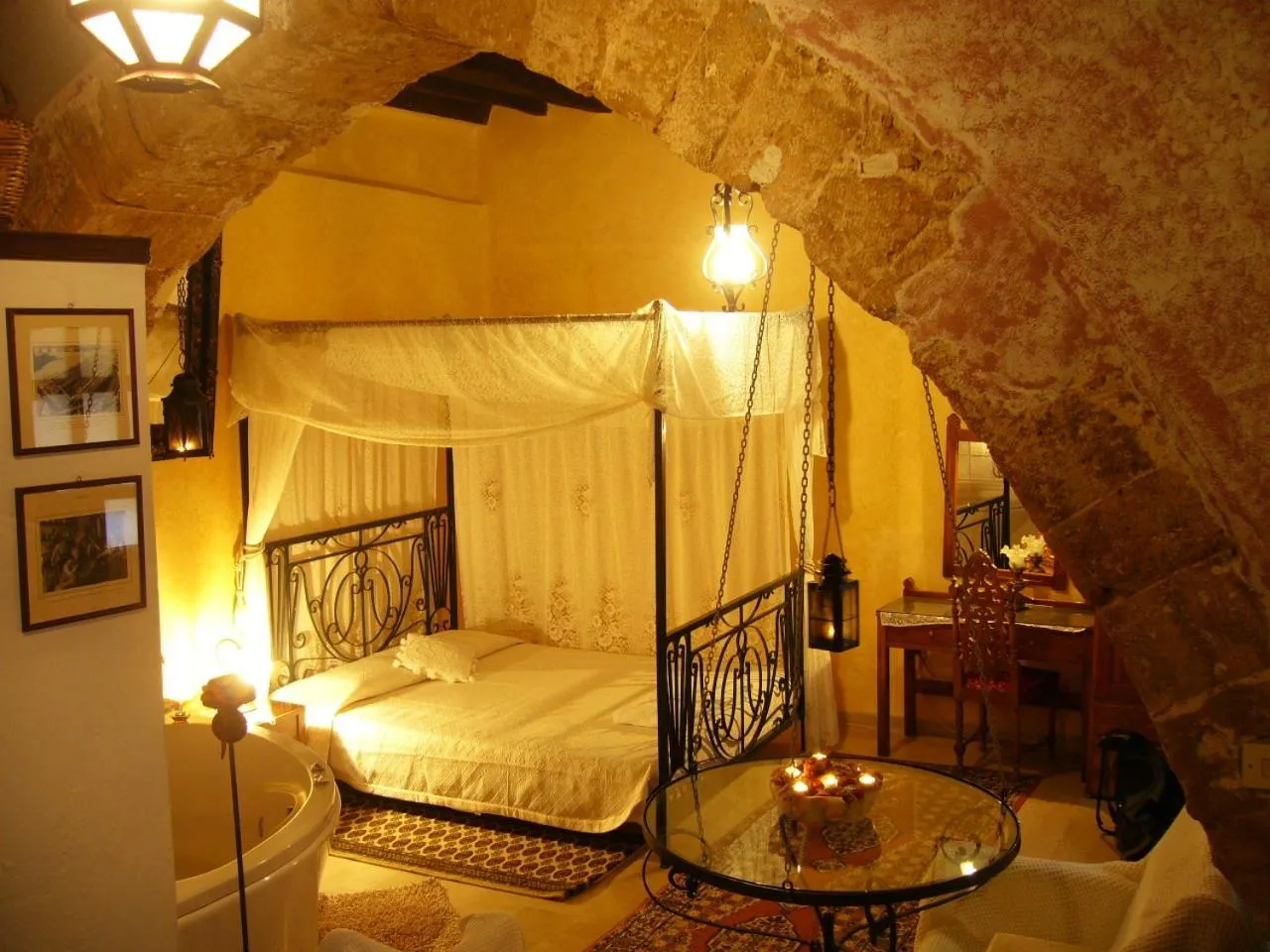 Bed in Ifigenia by Captain Michalis