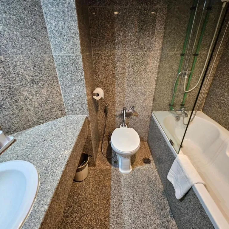 Bathroom in White Palace Bangkok