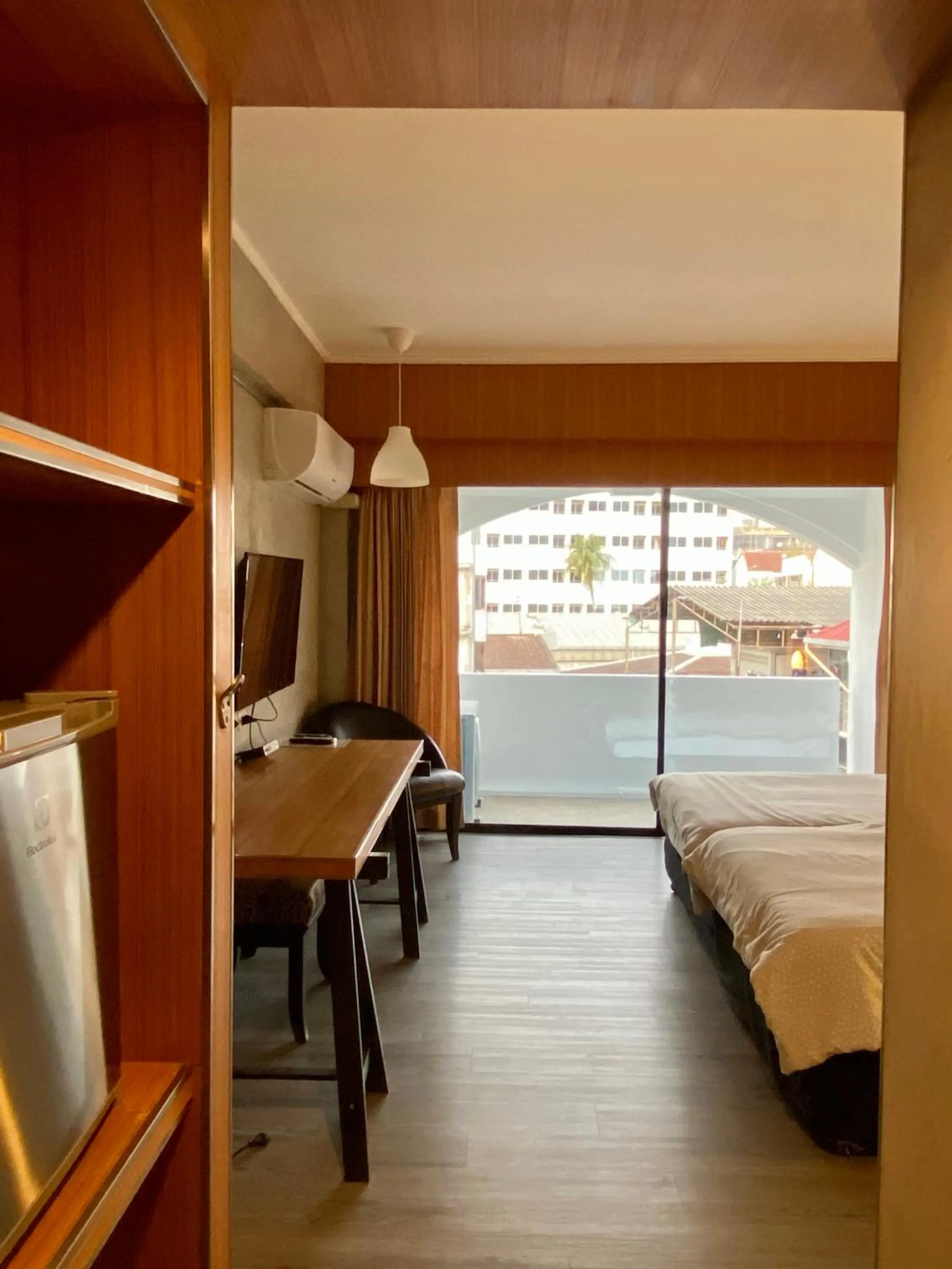 Balcony/Terrace, Bed in White Palace Bangkok