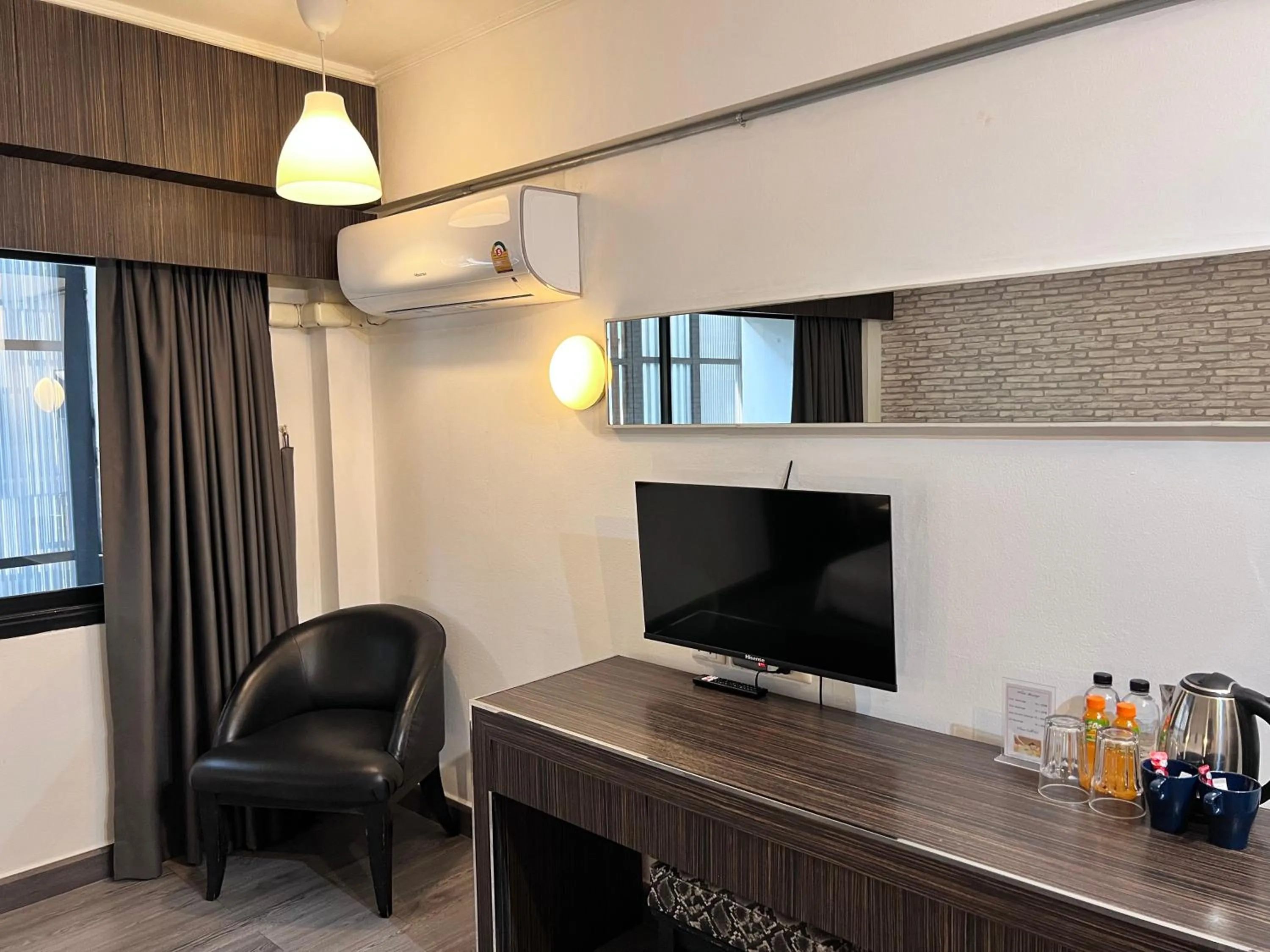 TV and multimedia in White Palace Bangkok