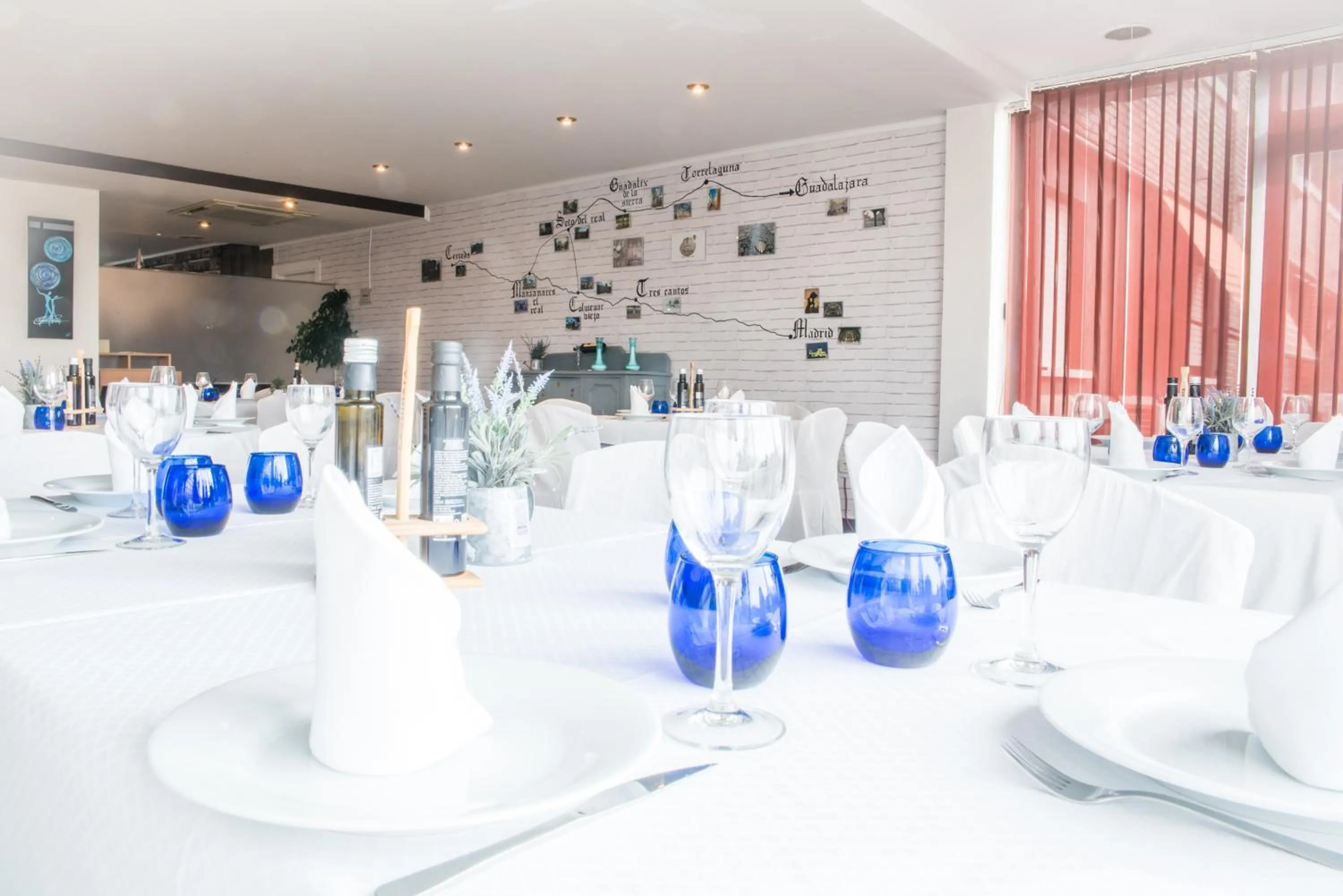 Restaurant/places to eat in Hotel Prado Real