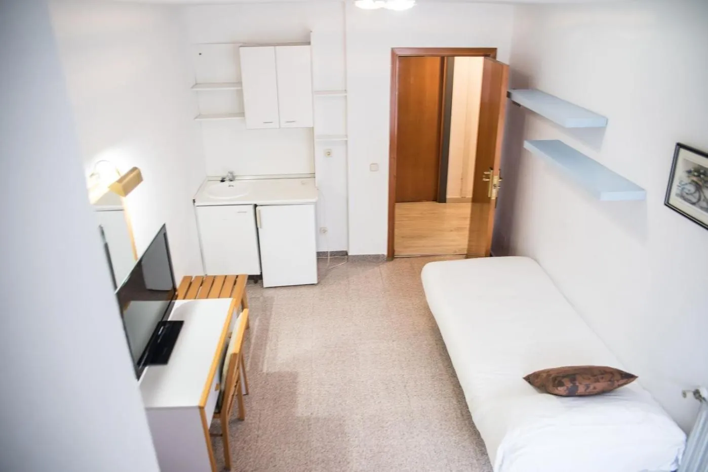 Photo of the whole room, Bed in Hotel Prado Real