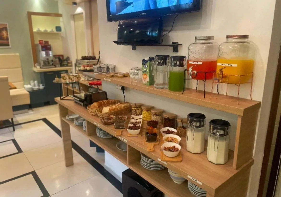 Breakfast in Meridian Hotel