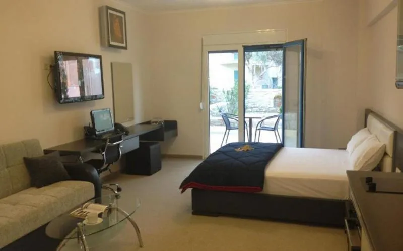 Bed in Pearl Bay Hotel Apartments
