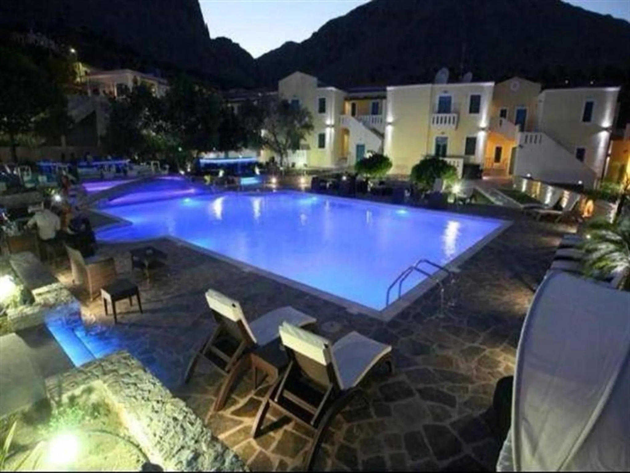 Pool view in Pearl Bay Hotel Apartments