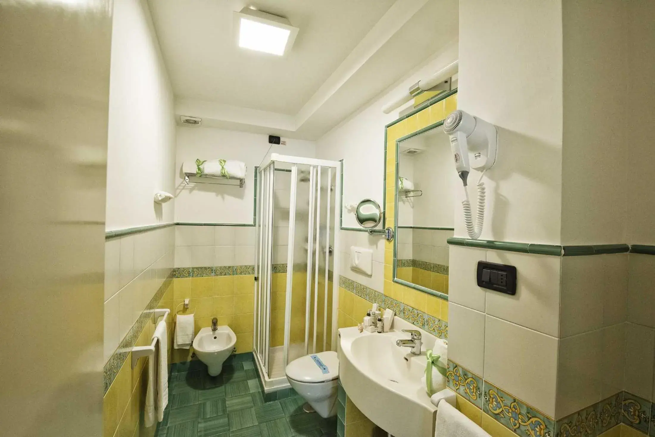 Triple Room in Grand Hotel Il Ninfeo Triple Room in Grand Hotel Il Ninfeo