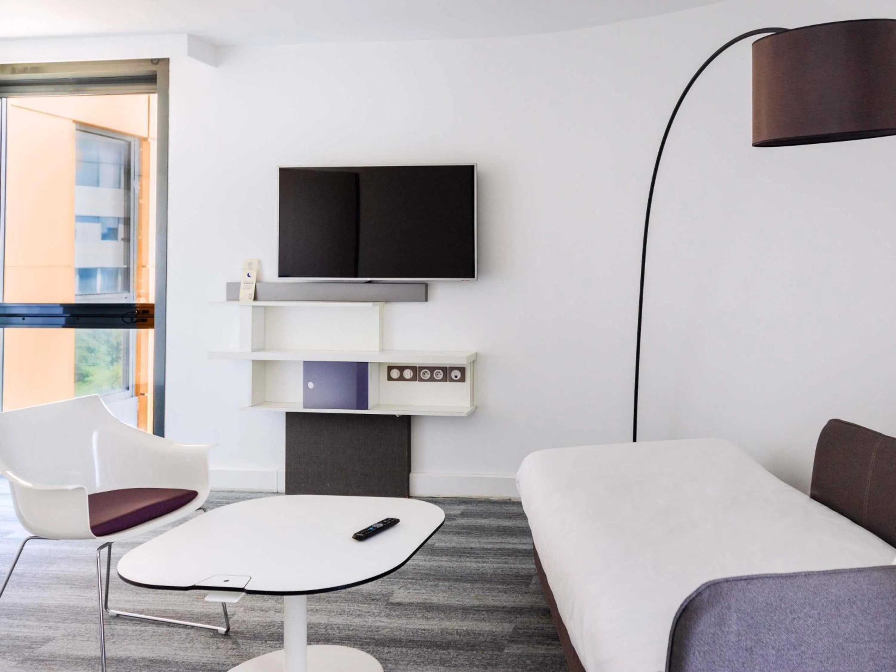 Bedroom, Bed in Novotel Suites Paris Issy Les Moulineaux