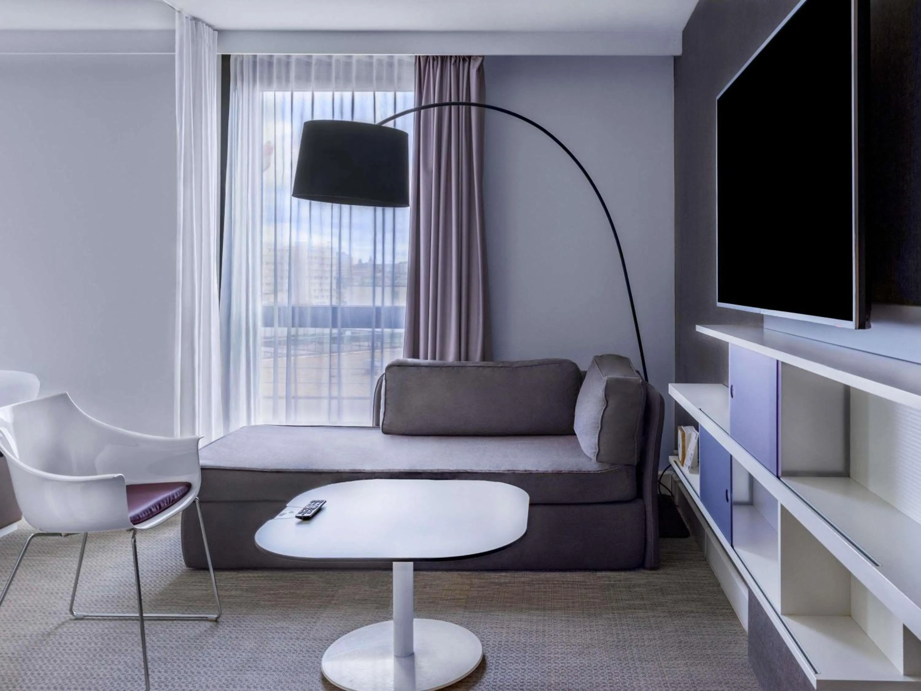 Bedroom in Novotel Suites Paris Issy Les Moulineaux