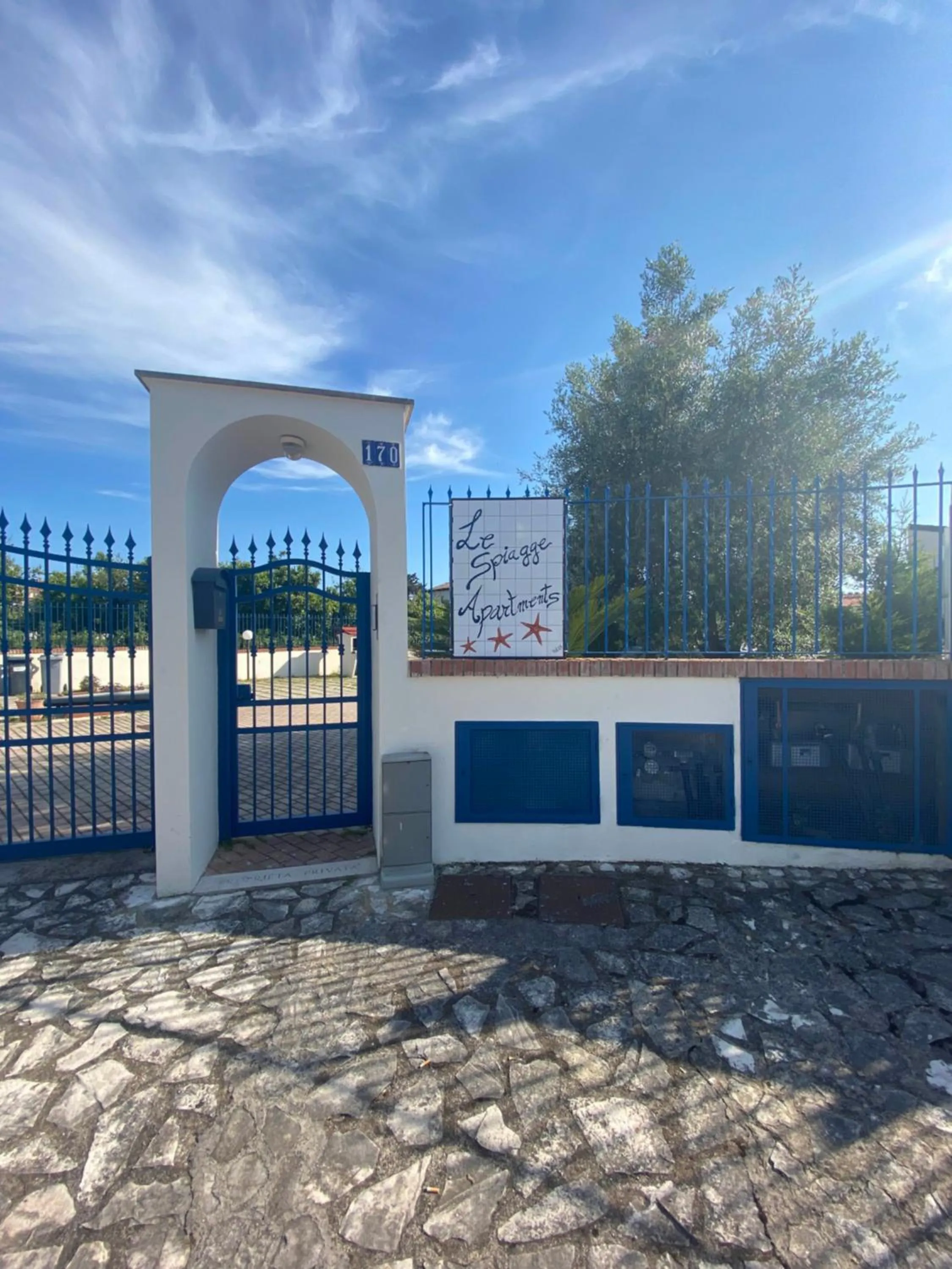 Facade/entrance in Residenza Le Spiagge