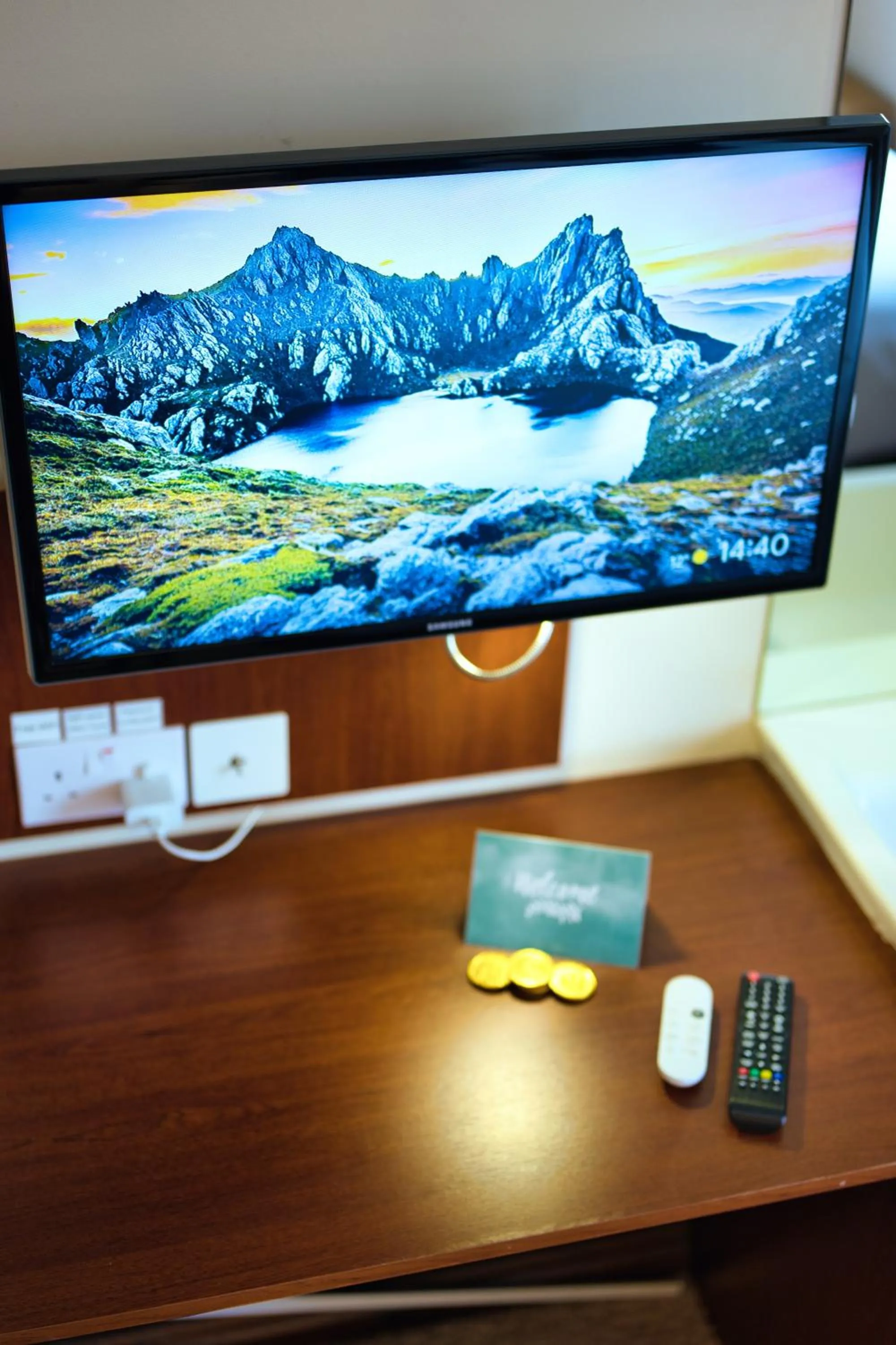 TV and multimedia in Clifton House Brighton