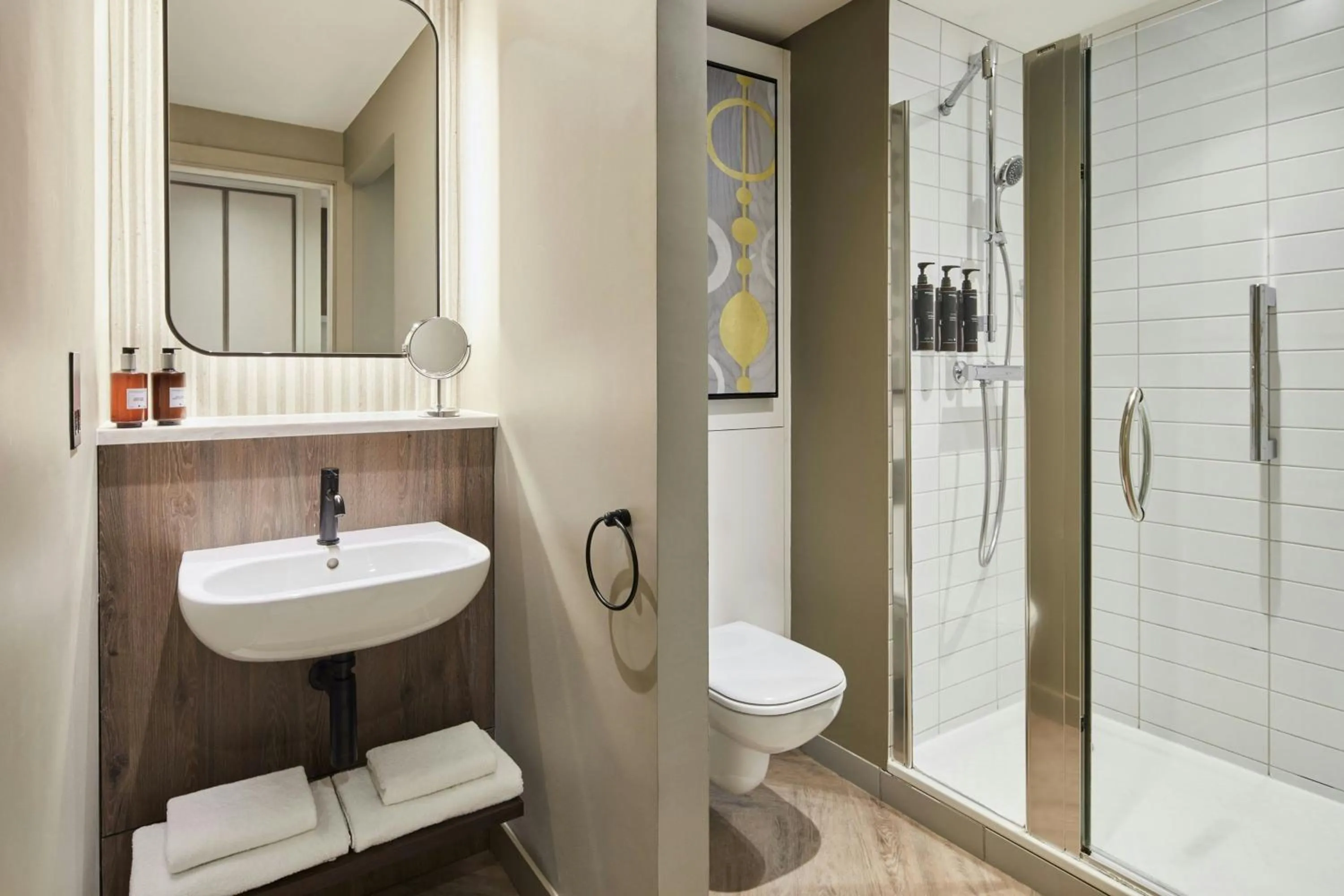Shower in Residence Inn by Marriott Edinburgh