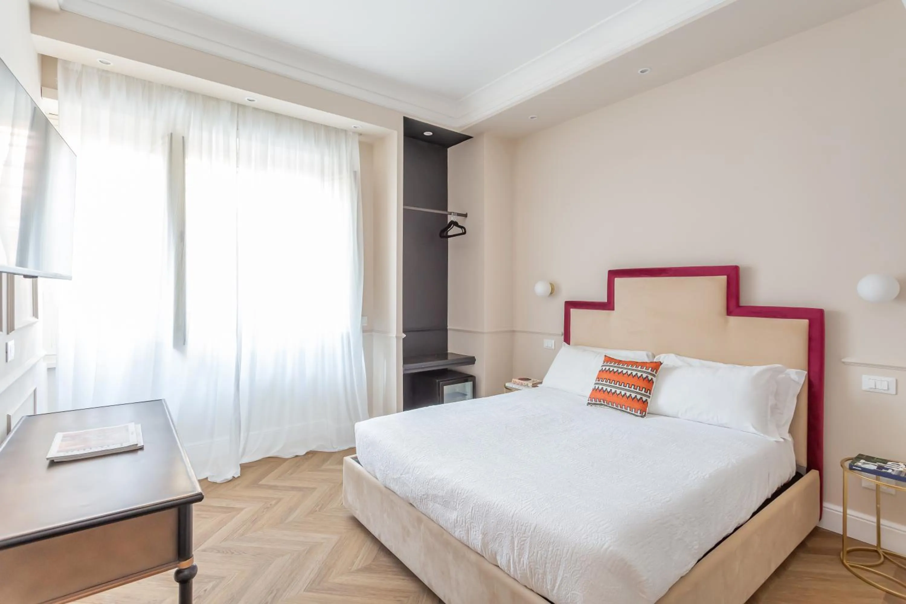 Bed in Rome Central Inn