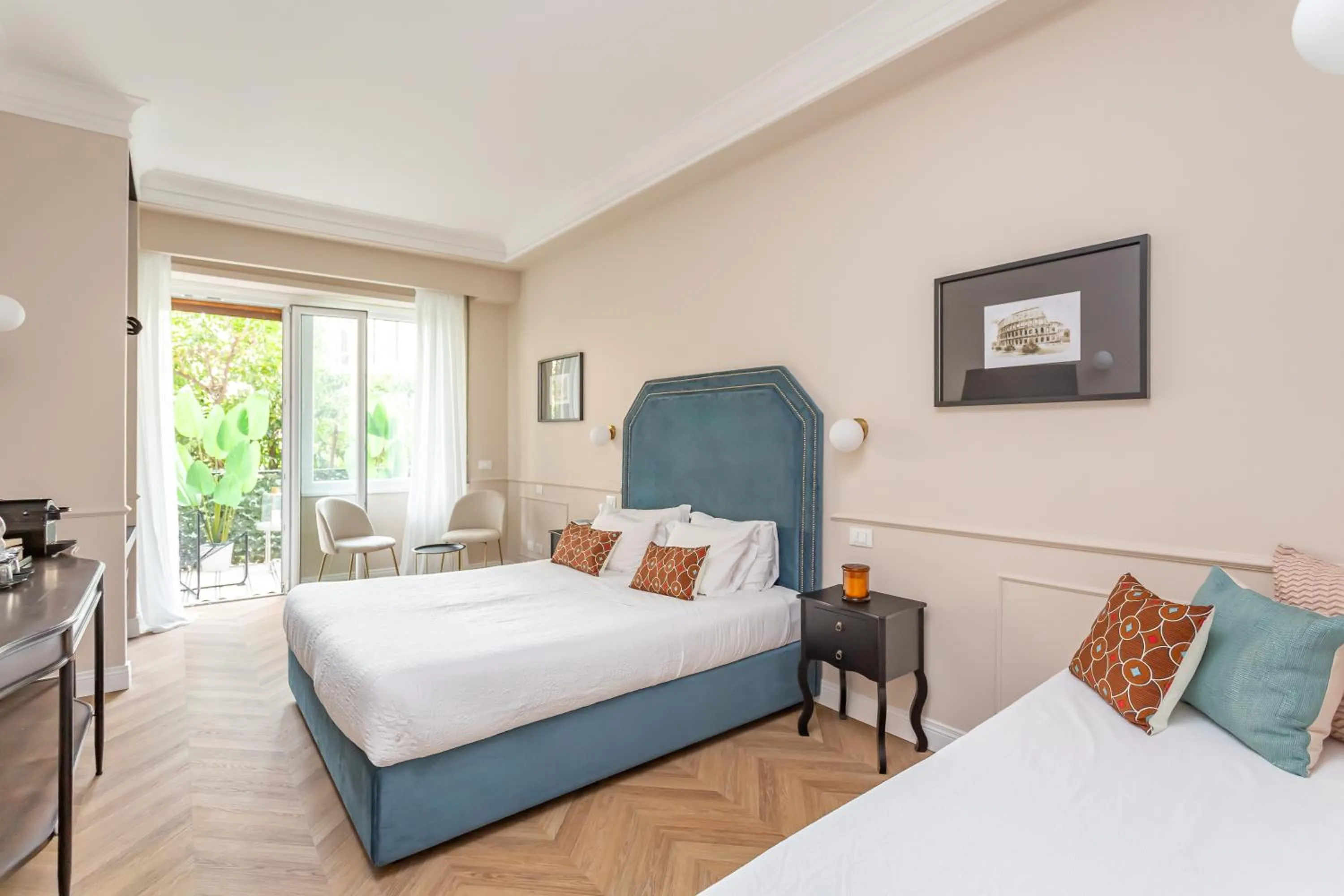 Bed in Rome Central Inn