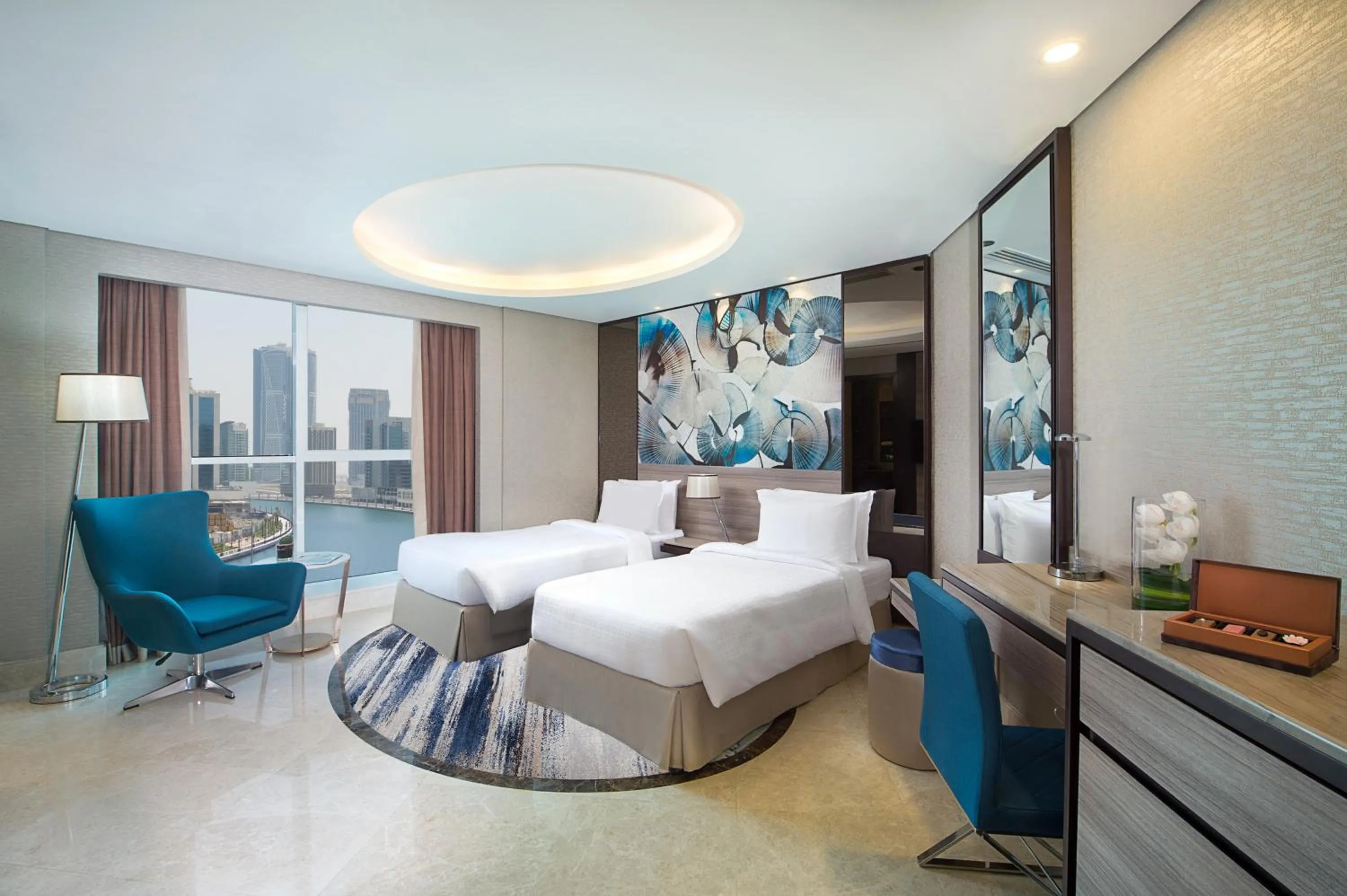 Bedroom, Bed in Grand Mercure Business Bay