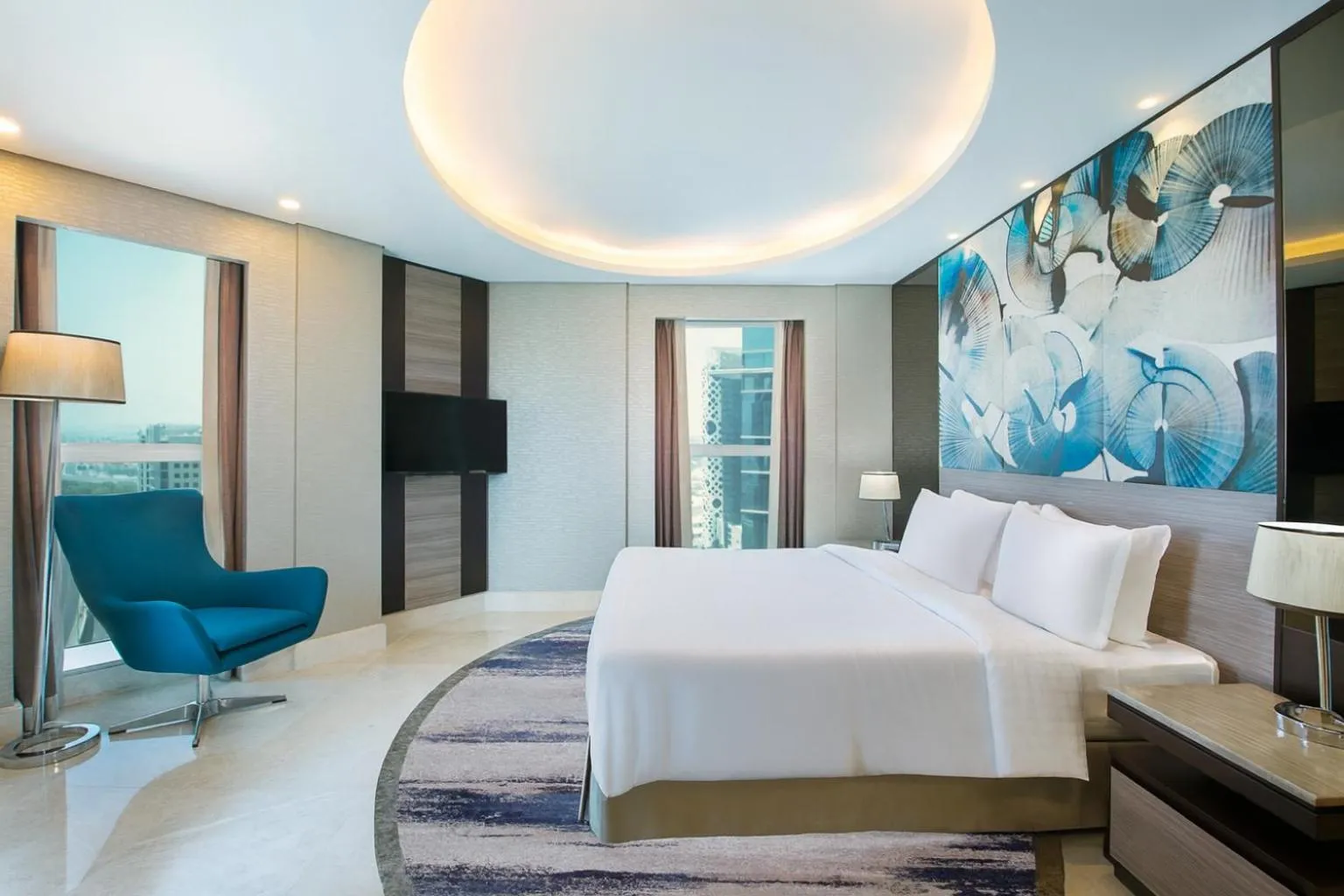 Bedroom, Bed in Grand Mercure Business Bay