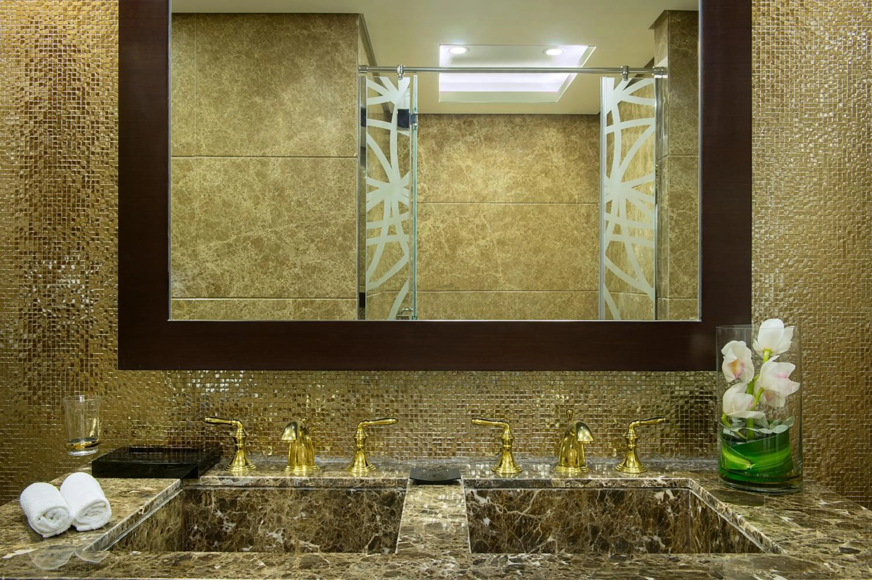 Bathroom in Grand Mercure Business Bay