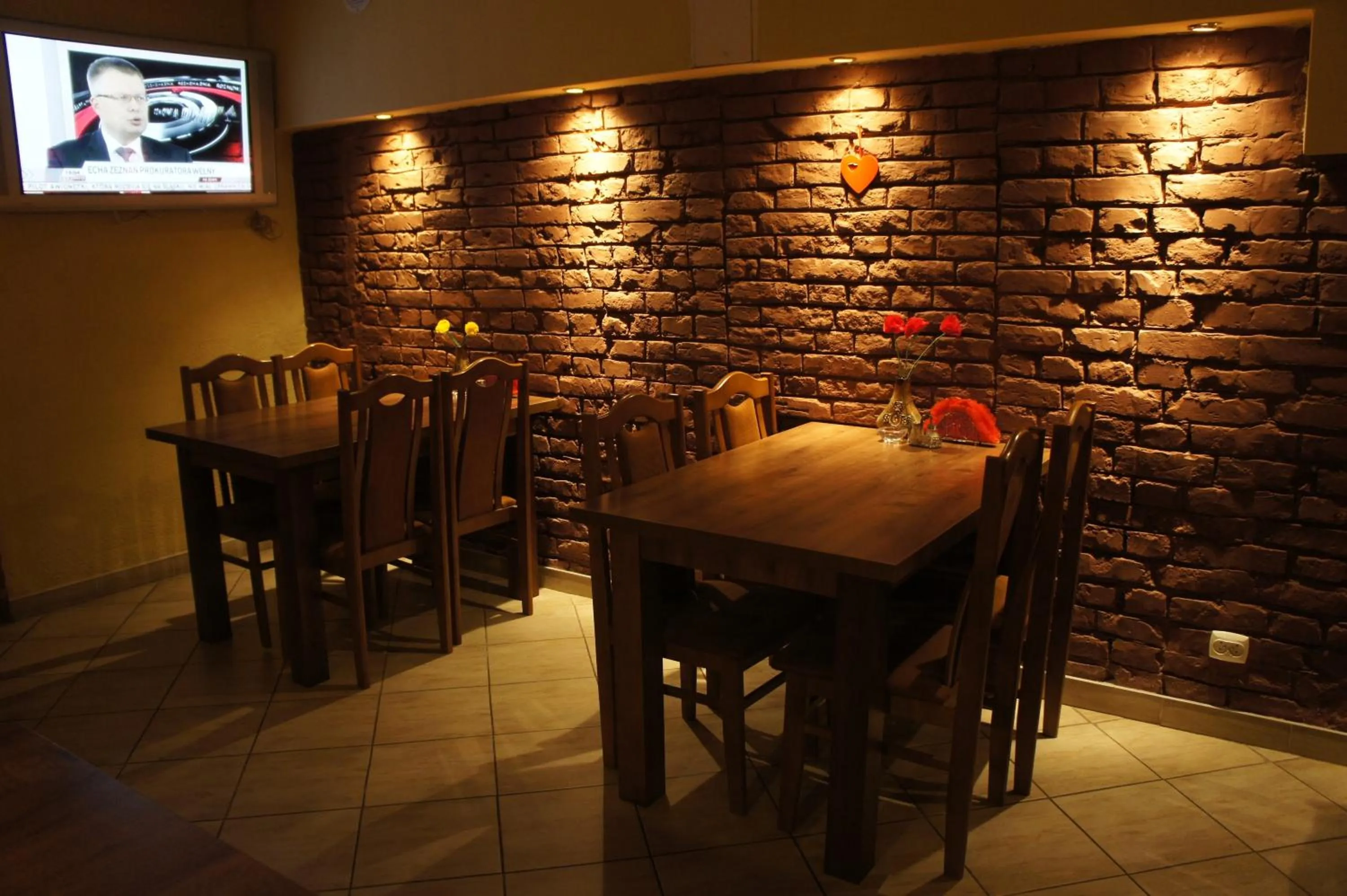 Restaurant/places to eat in Nu Hotel