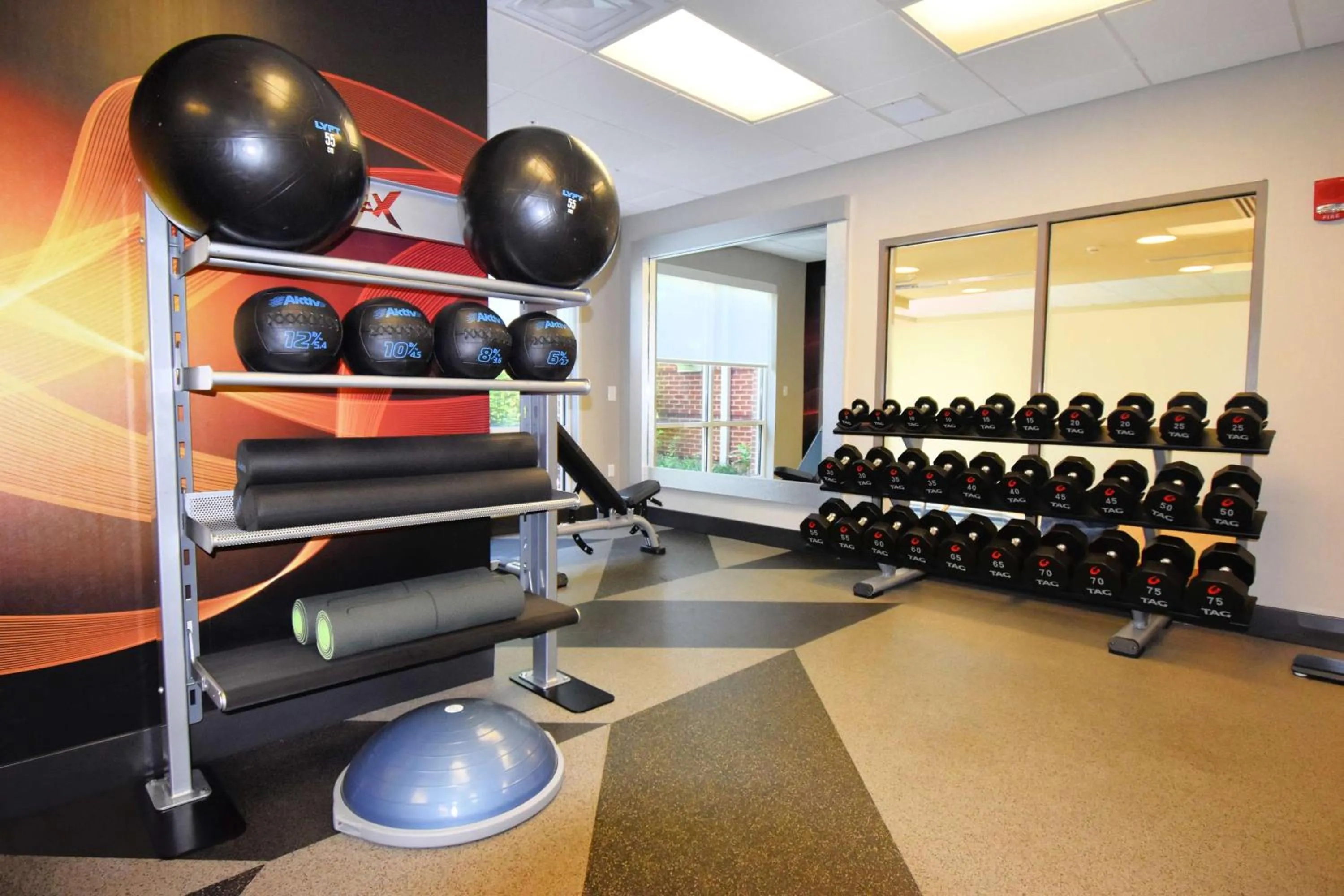 Fitness centre/facilities in Hilton Garden Inn Charlottesville
