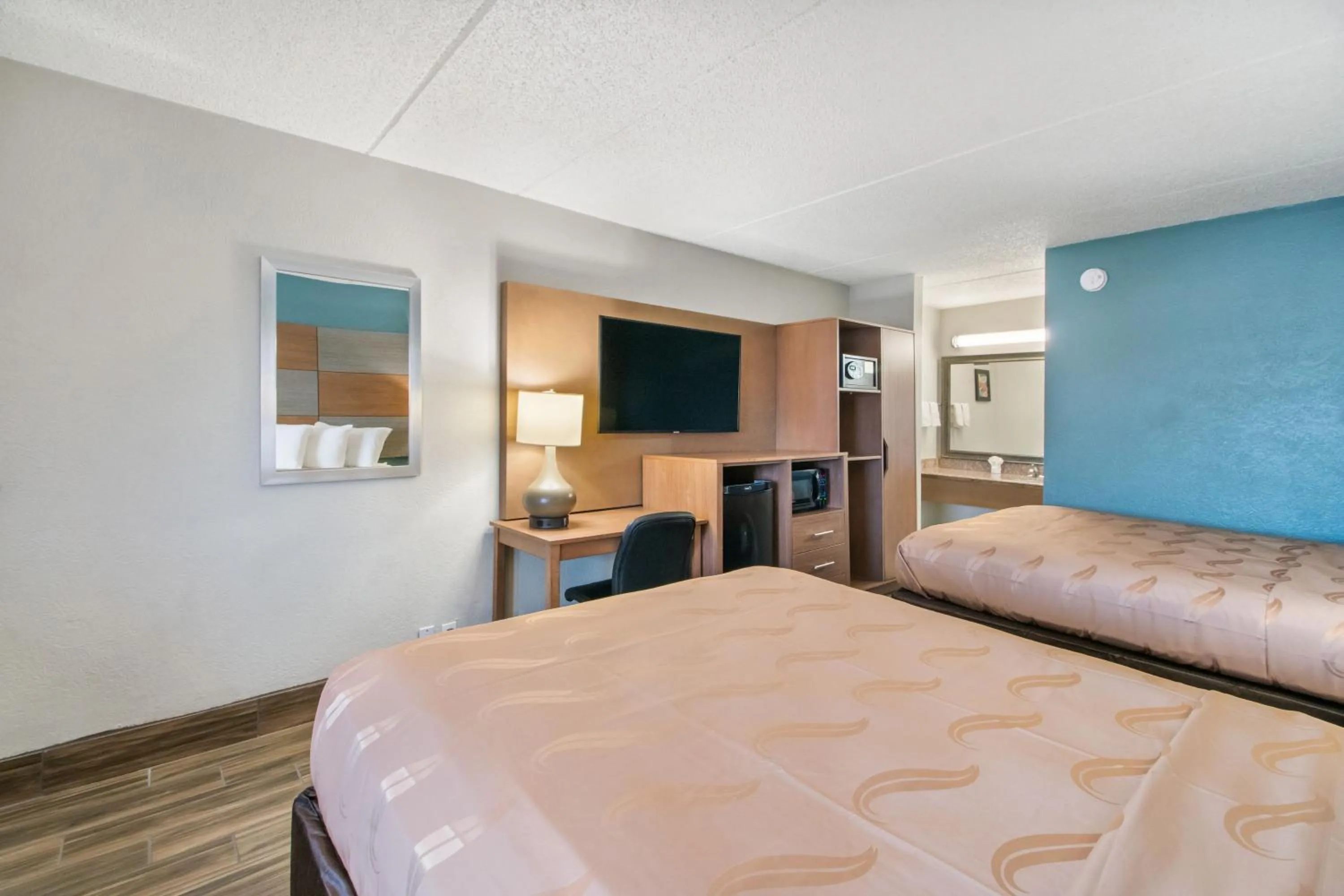 Bedroom, Bed in Beachfront Palms Hotel Galveston