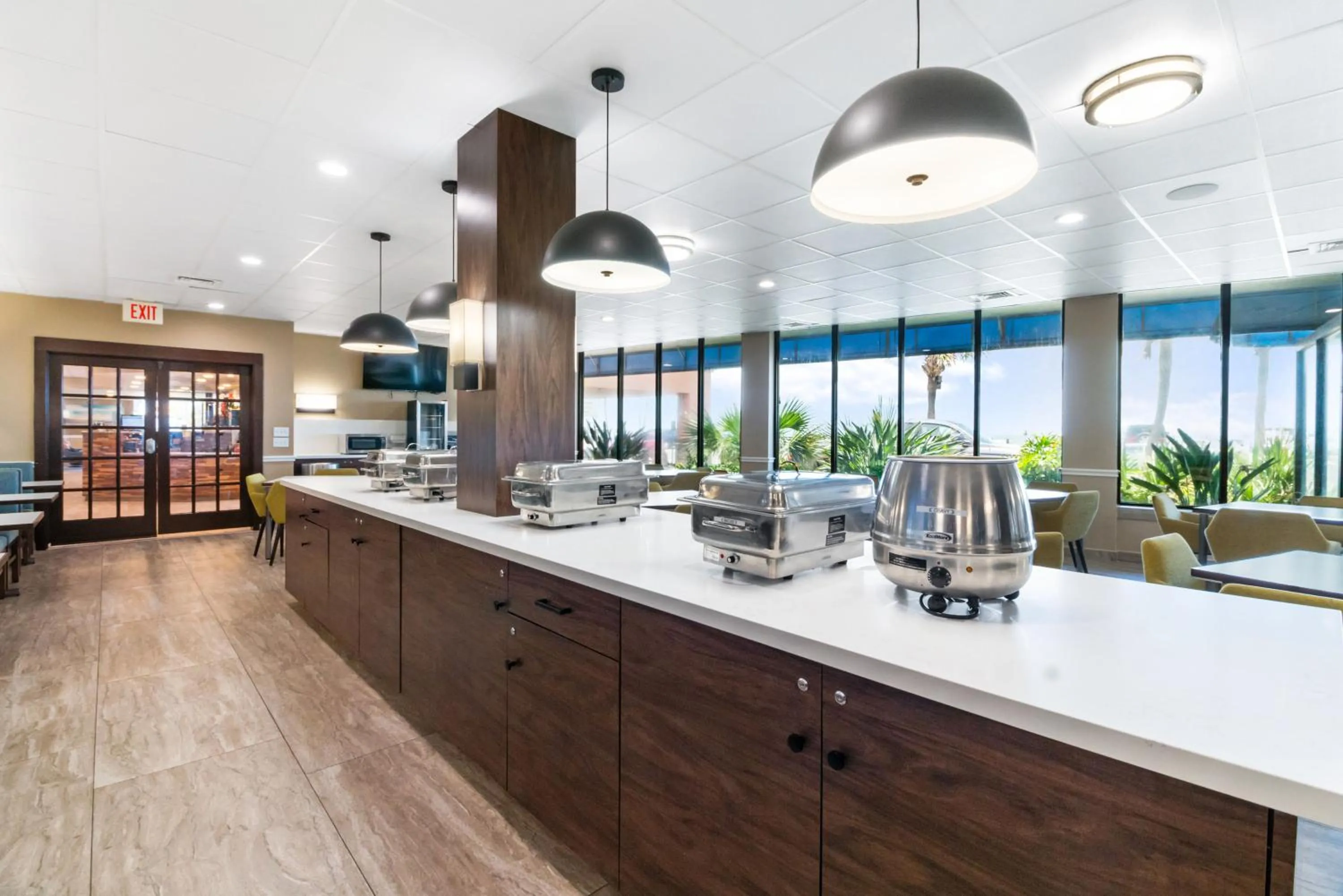 Breakfast in Beachfront Palms Hotel Galveston