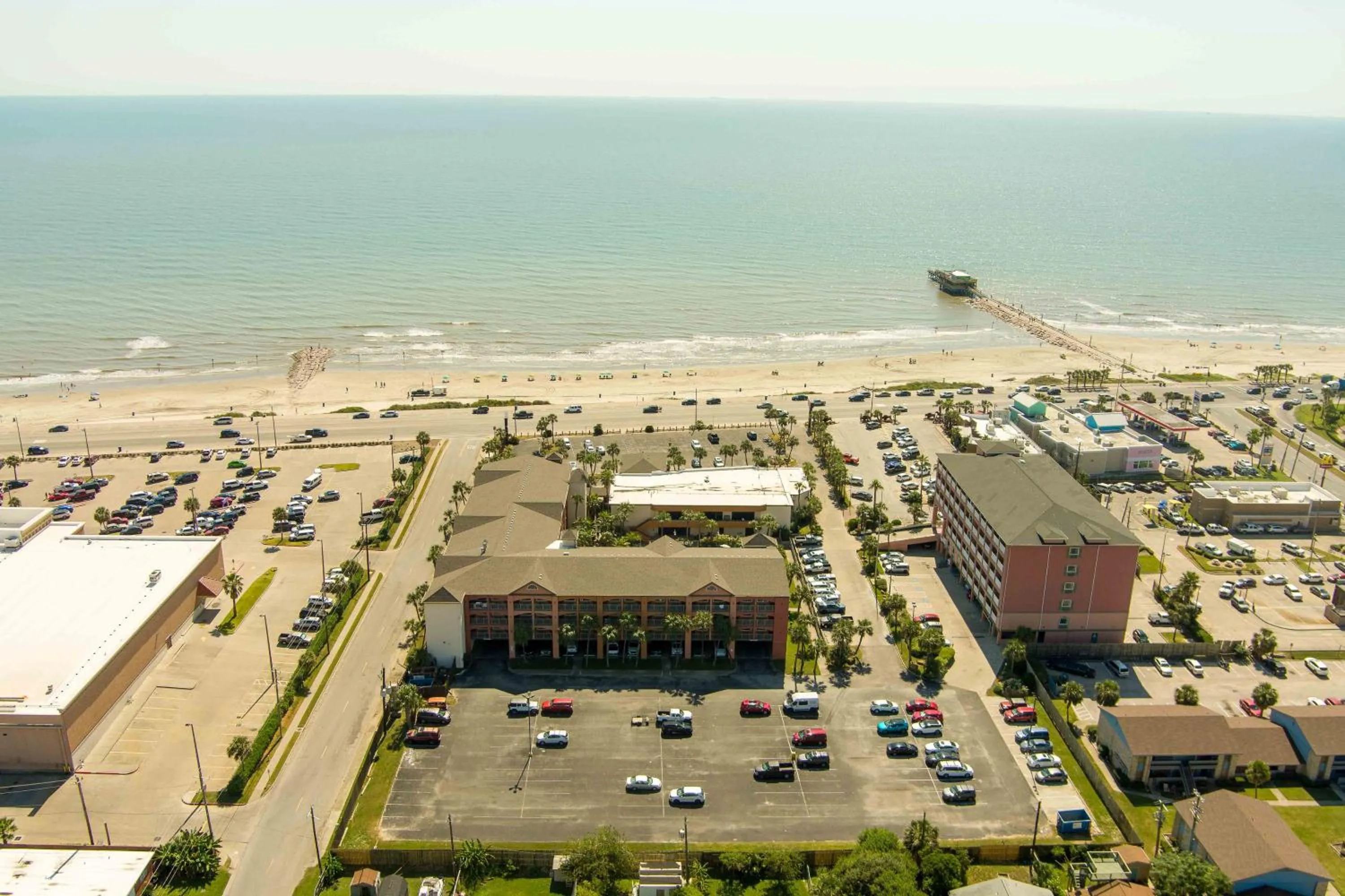 Property building in Beachfront Palms Hotel Galveston