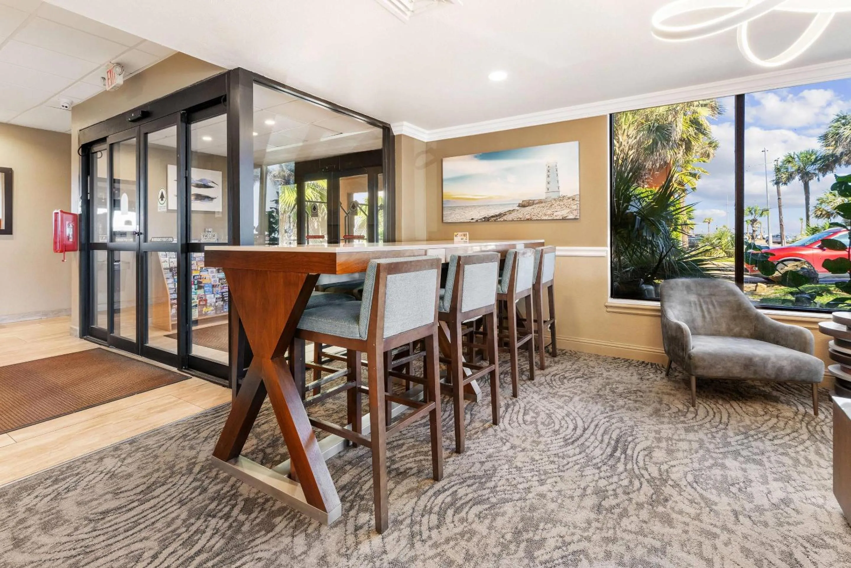 Lobby or reception in Clarion Pointe Galveston - Beachfront