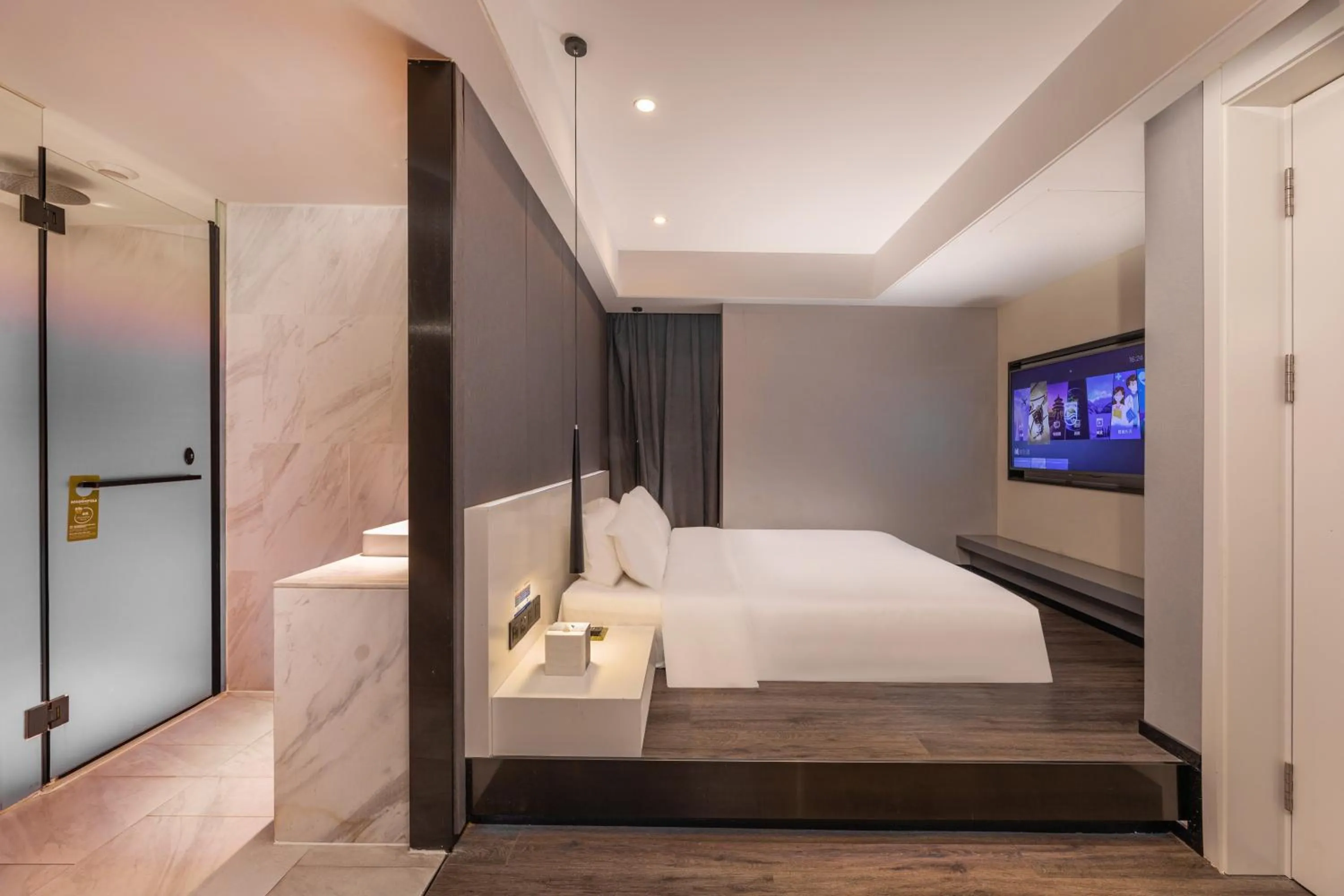 Bed in Mercure Hangzhou Qianjiang