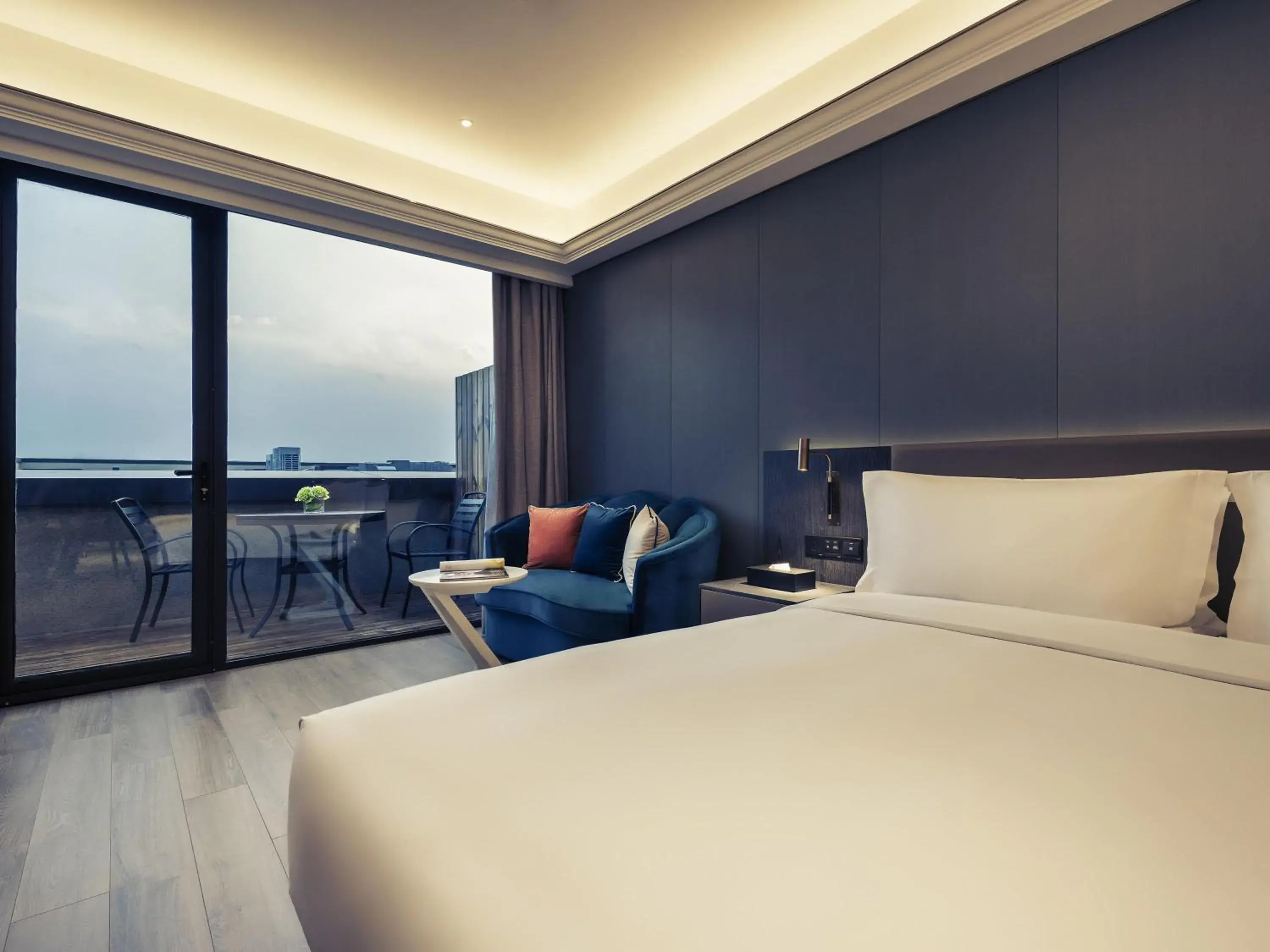 Executive King Room in Mercure Shanghai NECC Executive King Room in Mercure Shanghai NECC