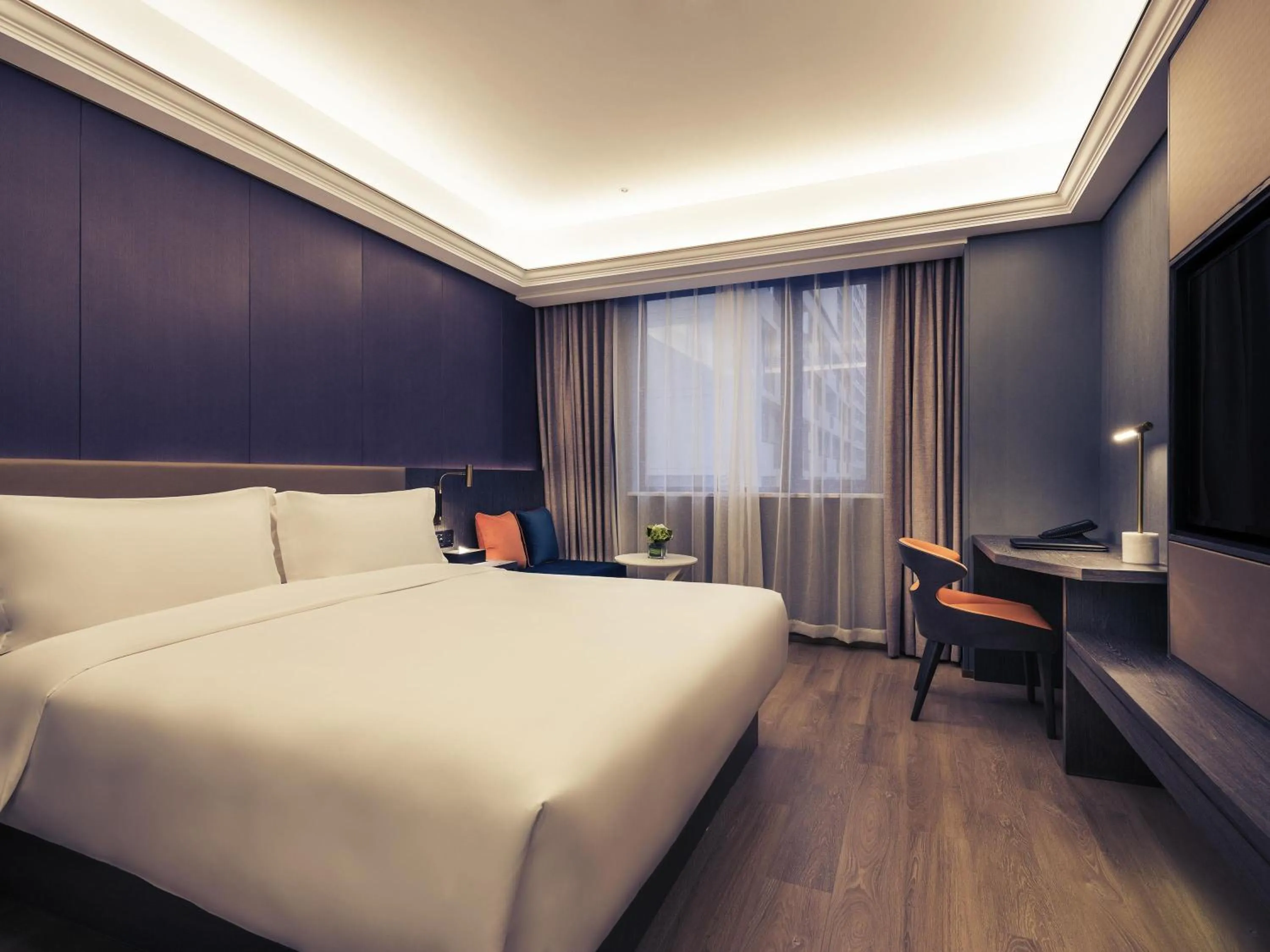 Bedroom, Bed in Mercure Shanghai NECC