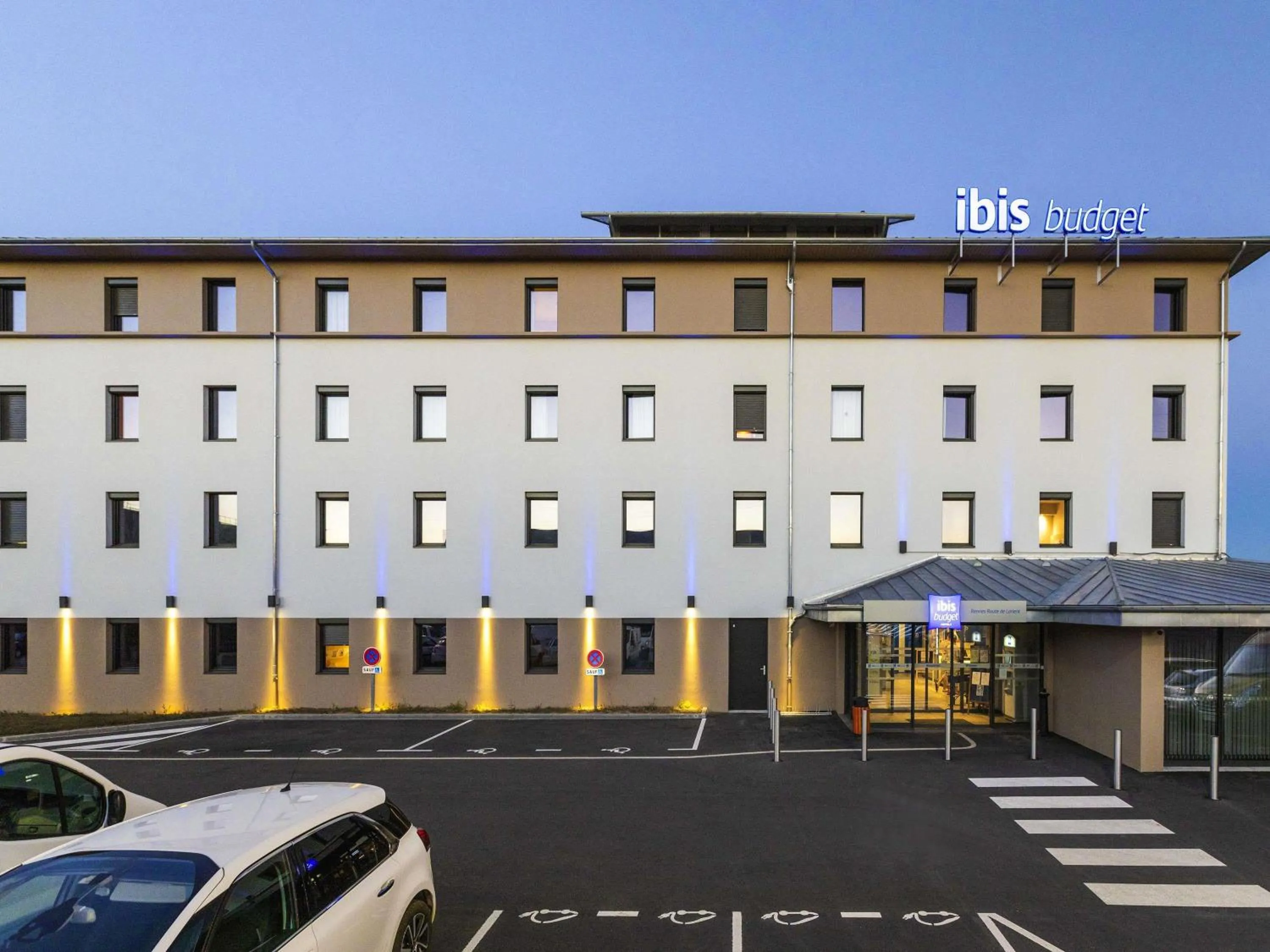 Property building in ibis budget Rennes Rte Lorient