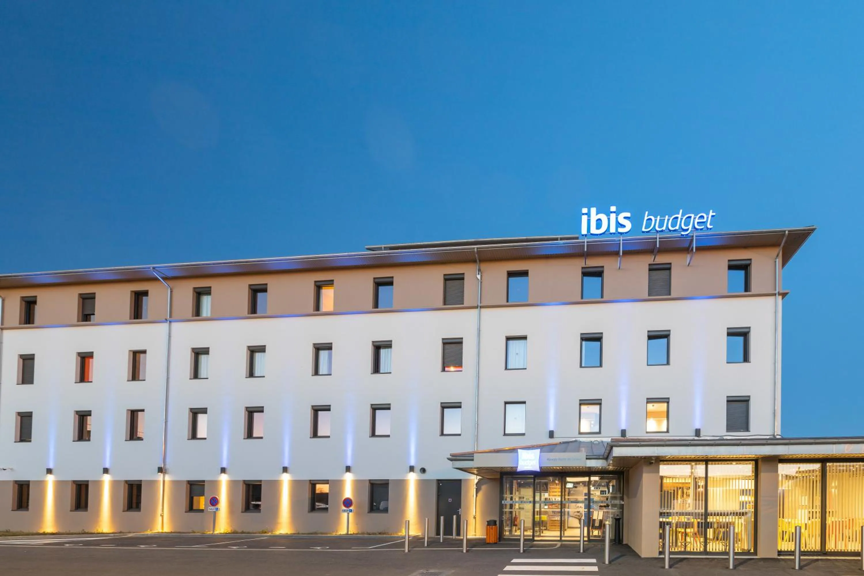 Property building in ibis budget Rennes Rte Lorient
