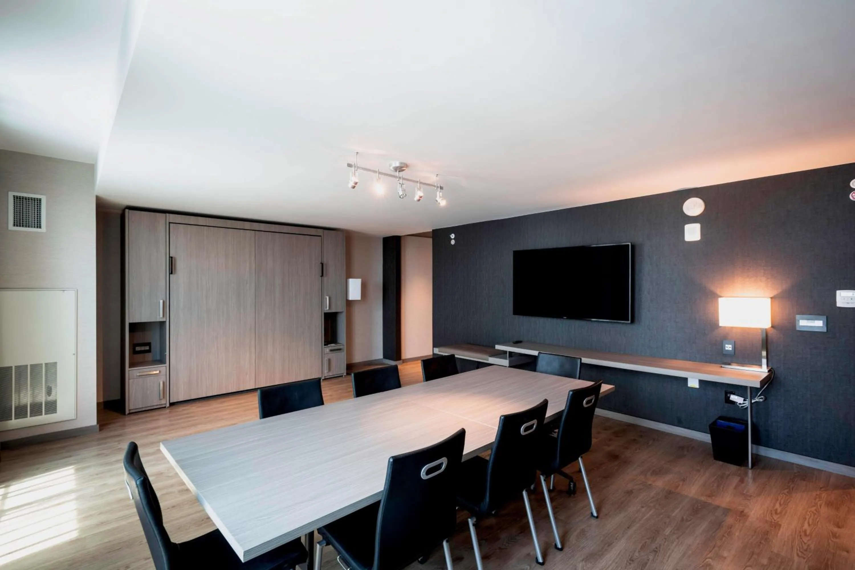 Bedroom in AC Hotel Nashville Downtown