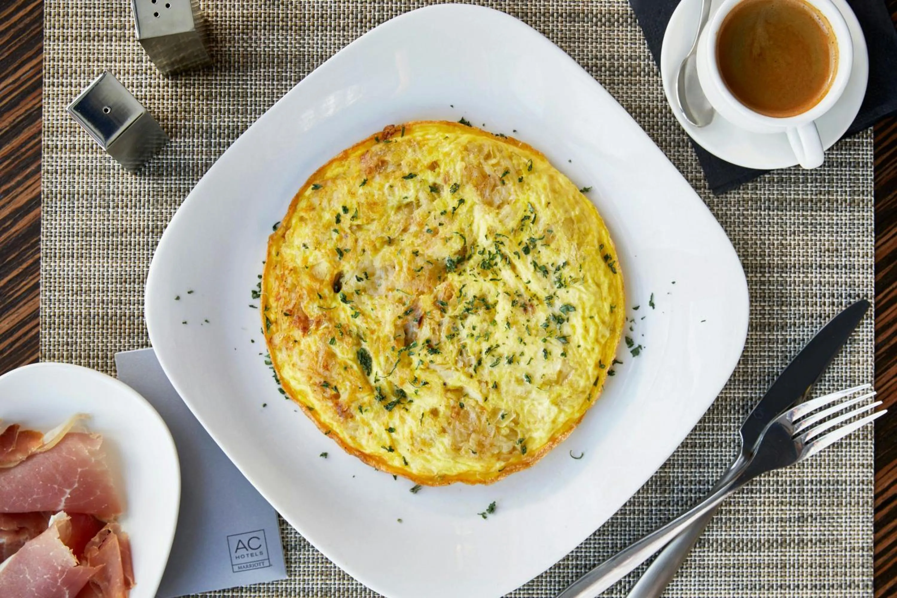 Restaurant/places to eat in AC Hotel Nashville Downtown