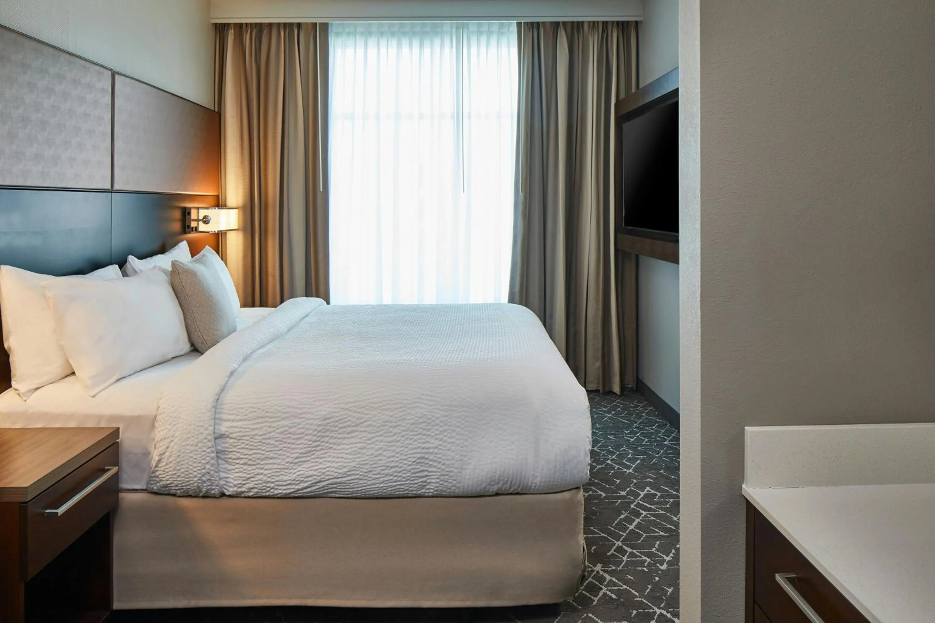 Bedroom, Bed in Residence Inn by Marriott Nashville Downtown/Convention Center