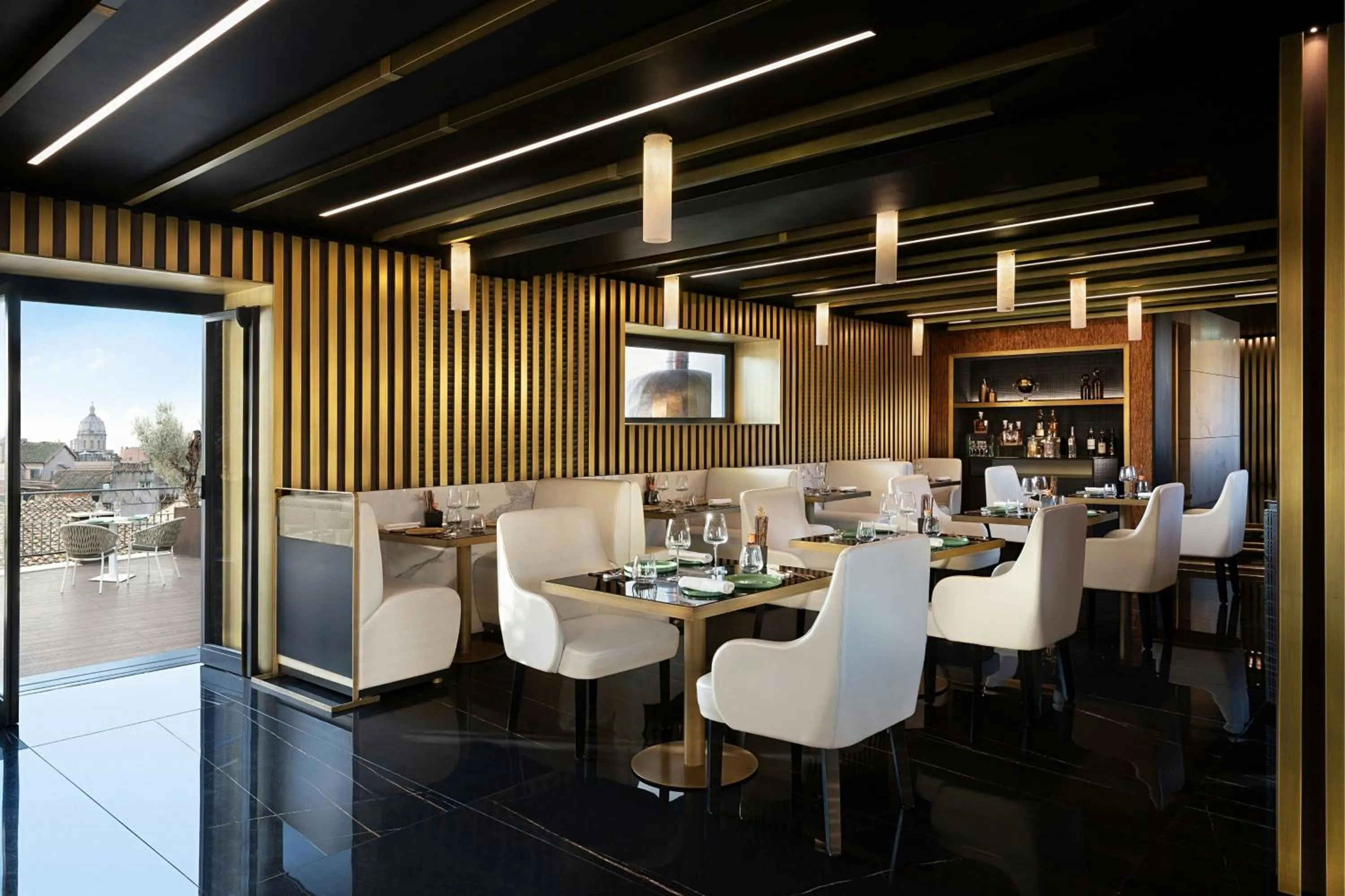 Restaurant/places to eat in The Pantheon Iconic Rome Hotel, Autograph Collection