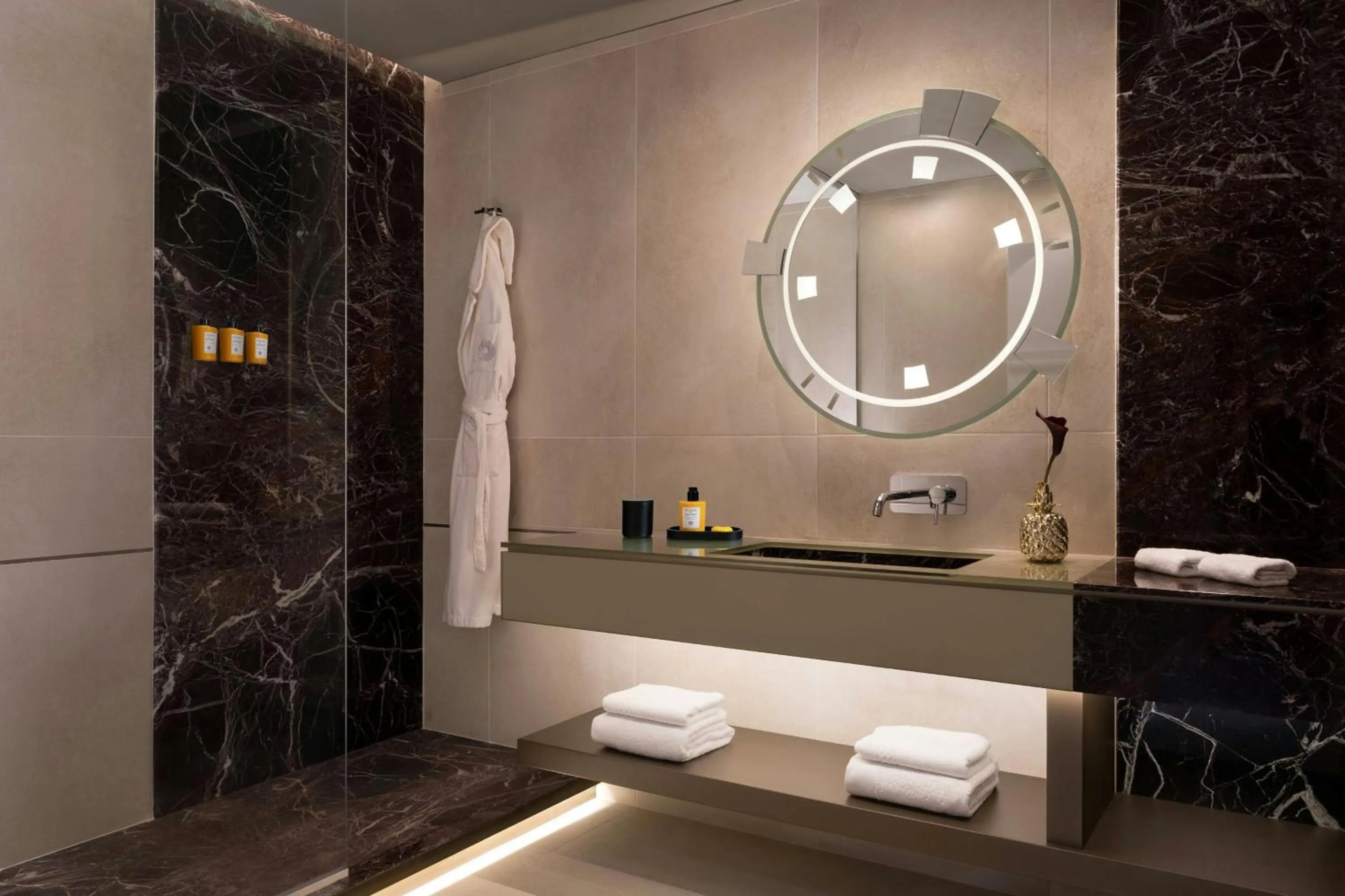 Bathroom in The Pantheon Iconic Rome Hotel, Autograph Collection