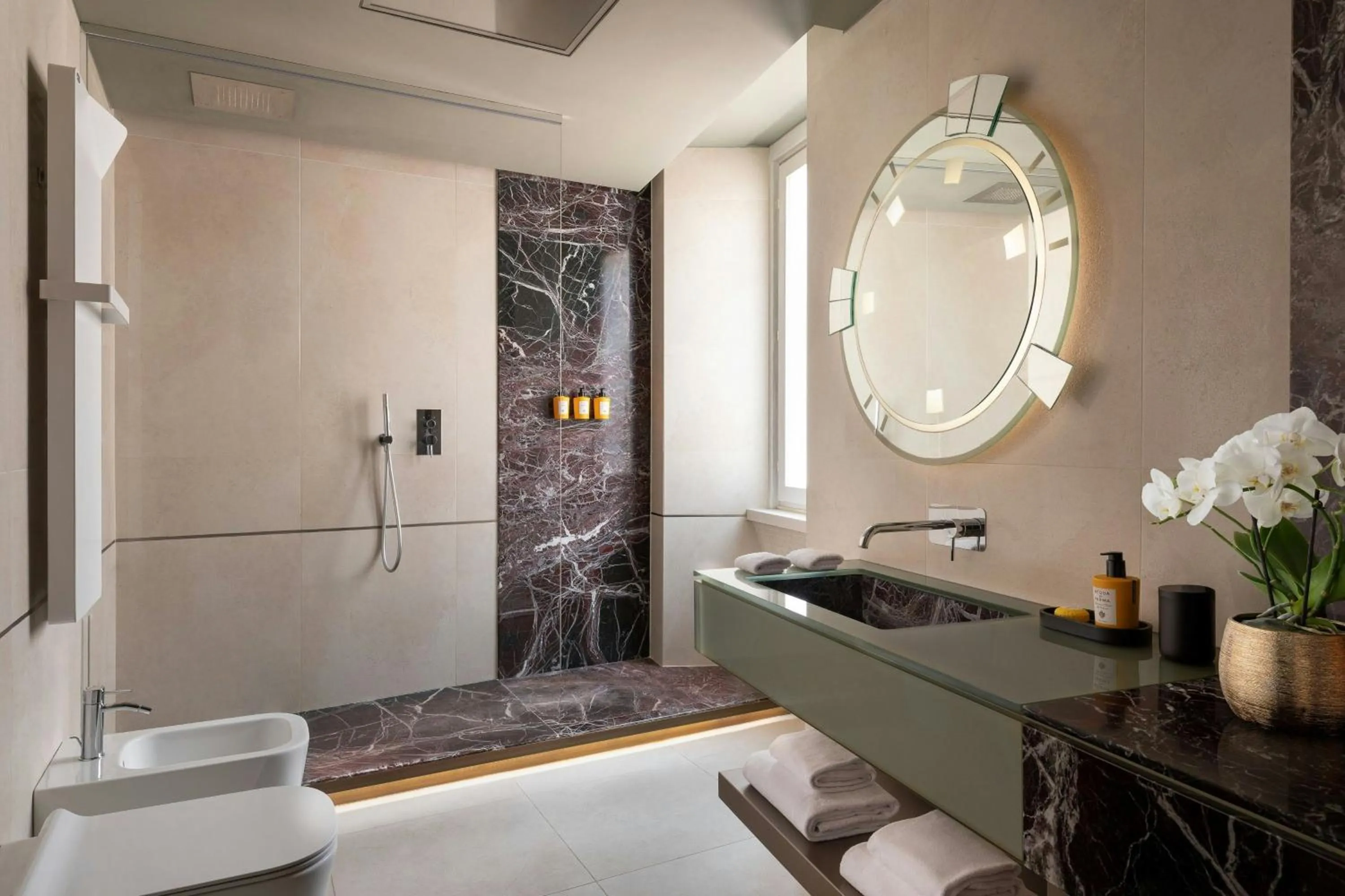 Bathroom in The Pantheon Iconic Rome Hotel, Autograph Collection