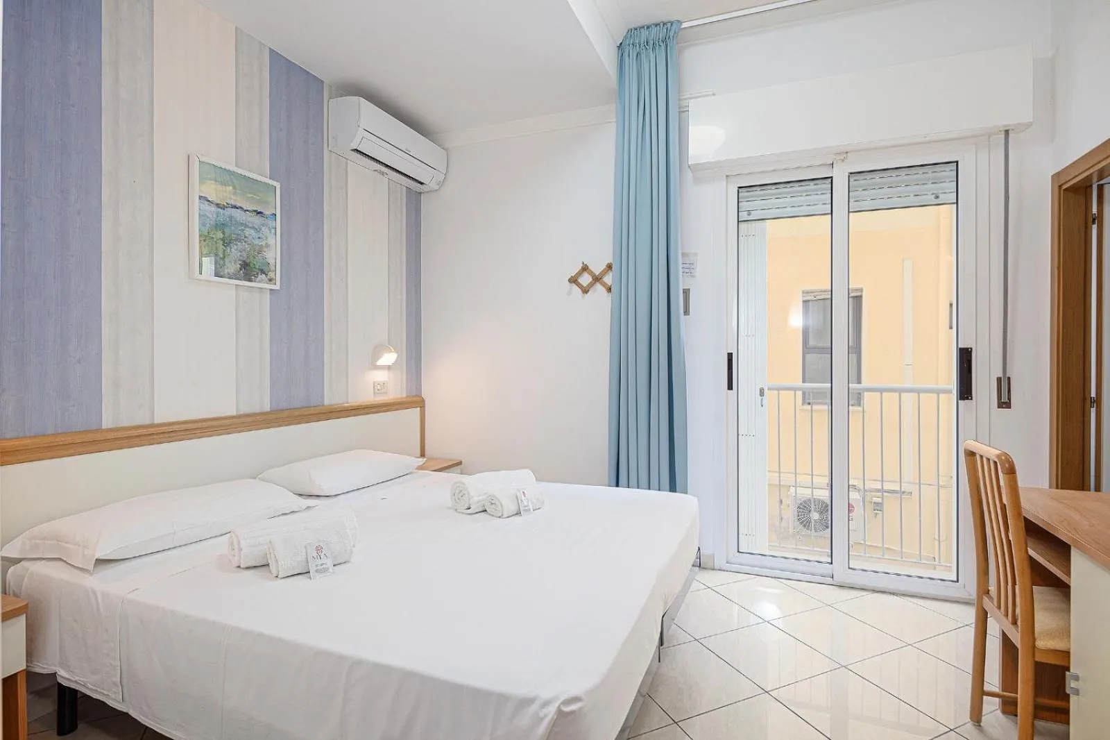 Bedroom, Bed in Hotel Blue Ribbon