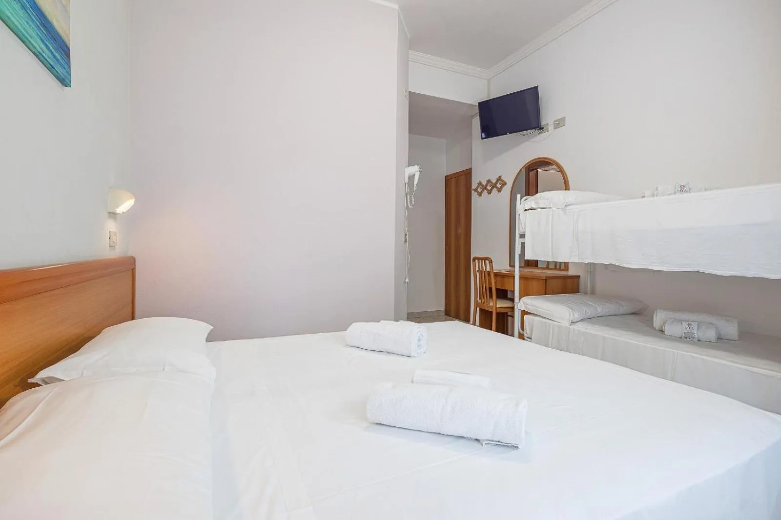 Bedroom, Bed in Hotel Blue Ribbon